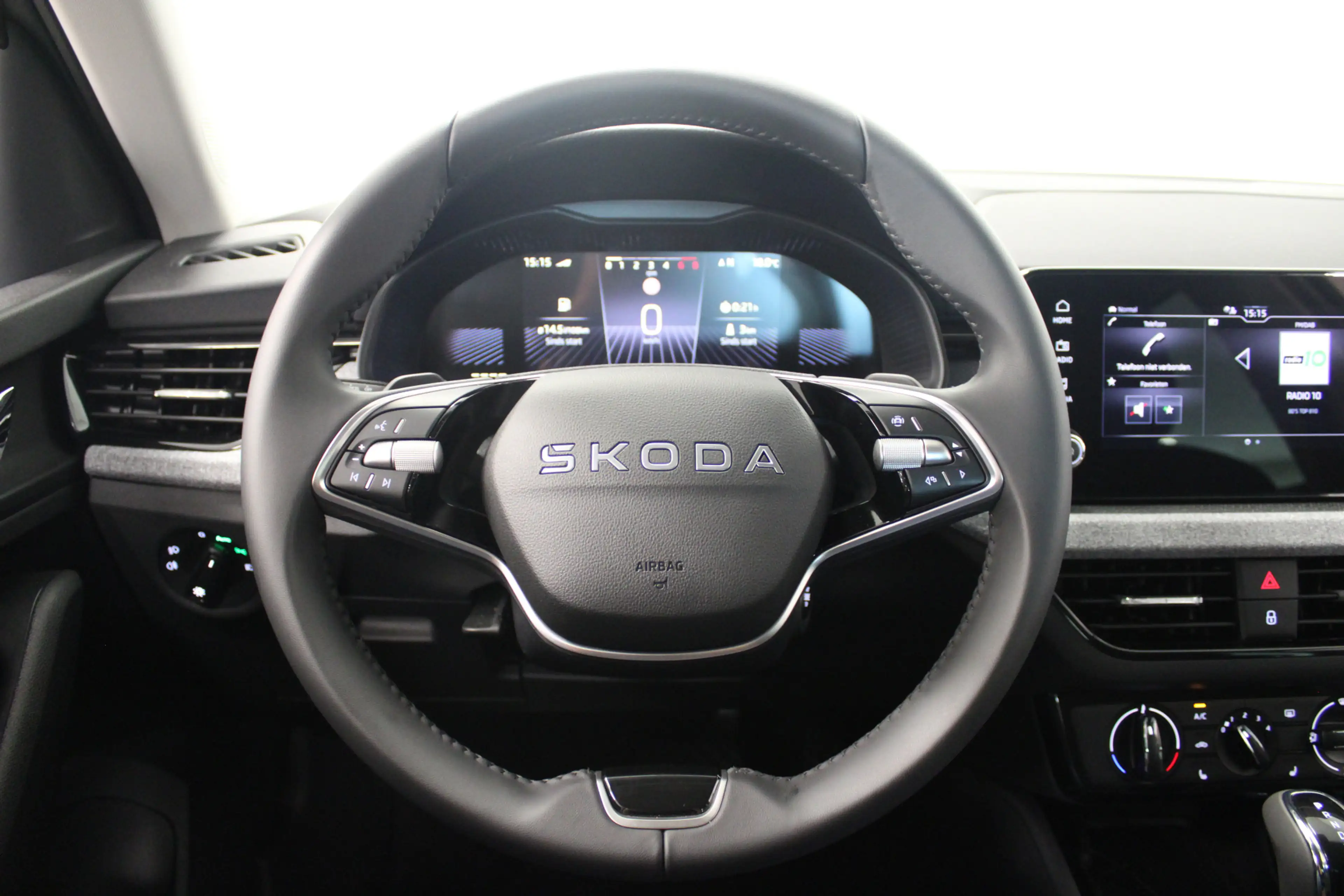 Skoda Kamiq 1.0 TSI Selection — photo 12