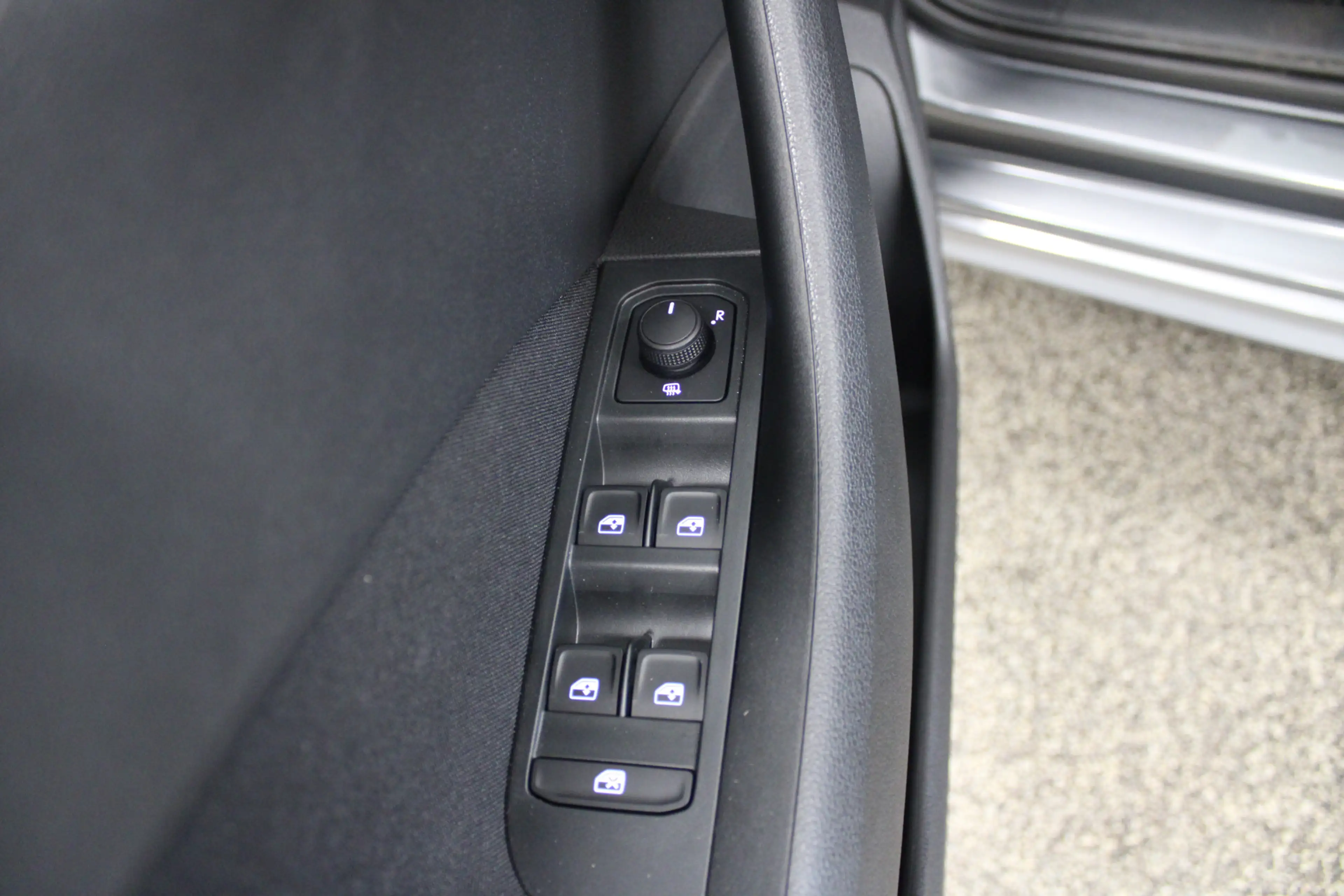 Skoda Kamiq 1.0 TSI Selection — photo 22