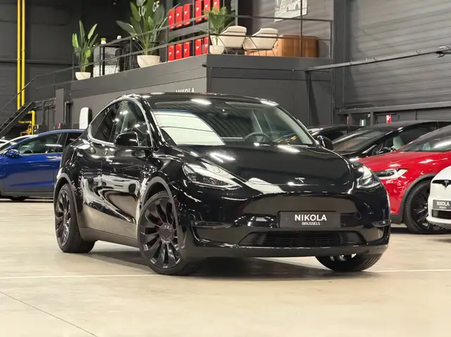 Tesla Model Y PERFORMANCE - 21 WHEELS - AUTOPILOT