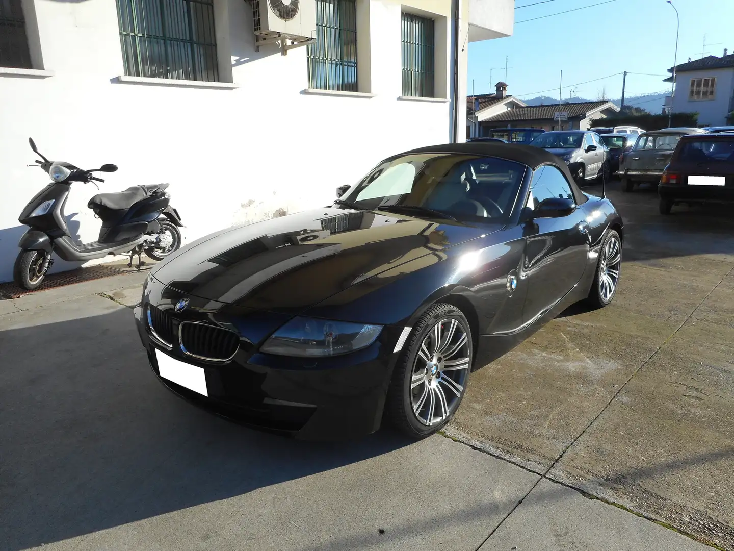 BMW Z4 Roadster 2.0i Nero - 1