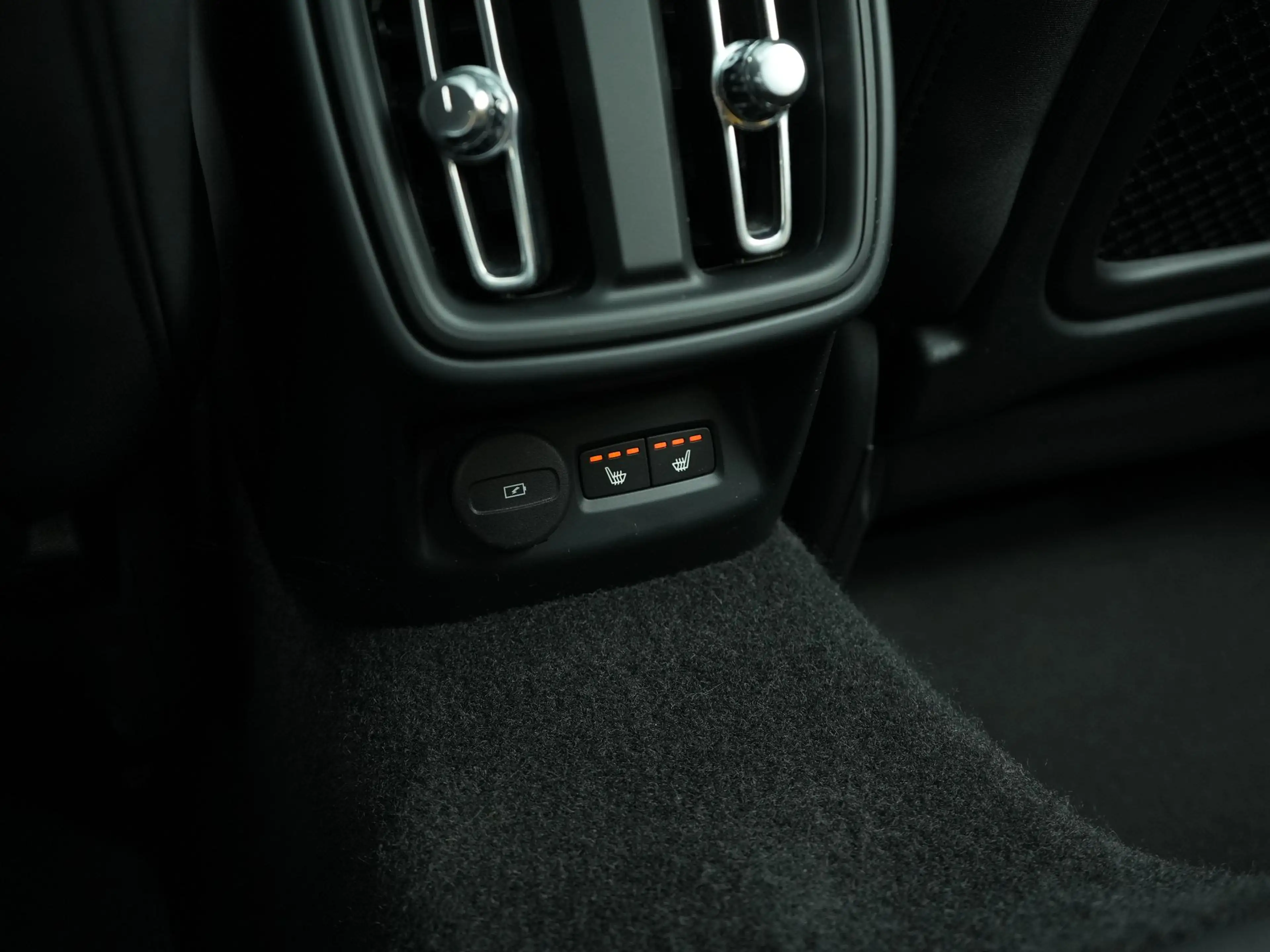 Polestar 2 LONG RANGE DM PERFORMANCE PILOT PLUS | SOH 93,4 % — photo 10