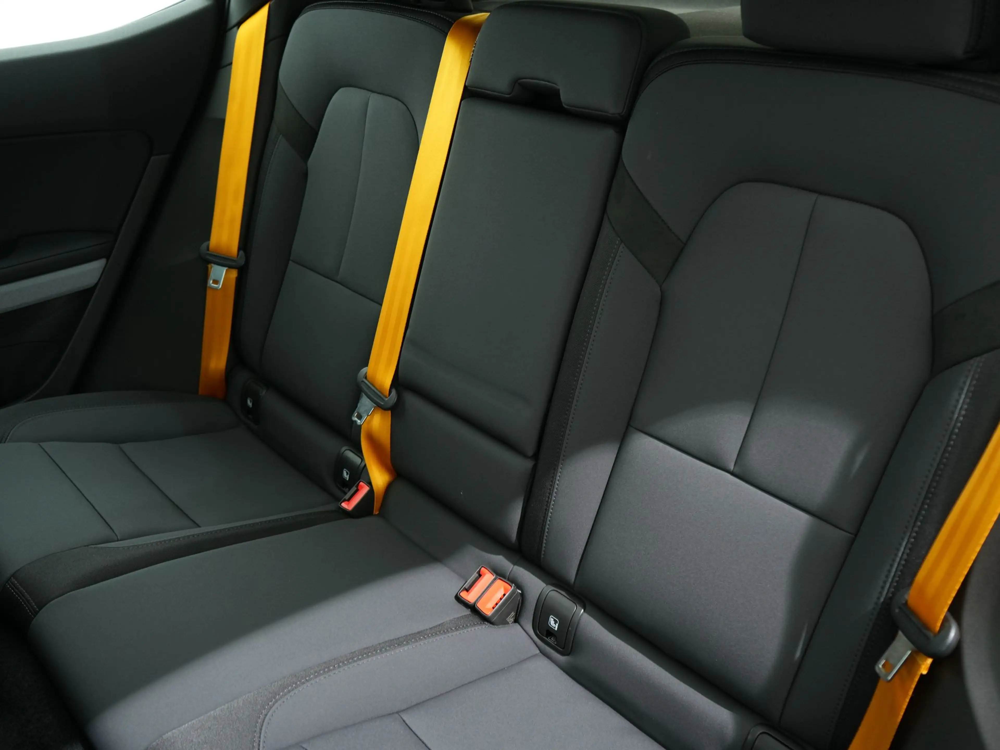 Polestar 2 LONG RANGE DM PERFORMANCE PILOT PLUS | SOH 93,4 % — photo 5