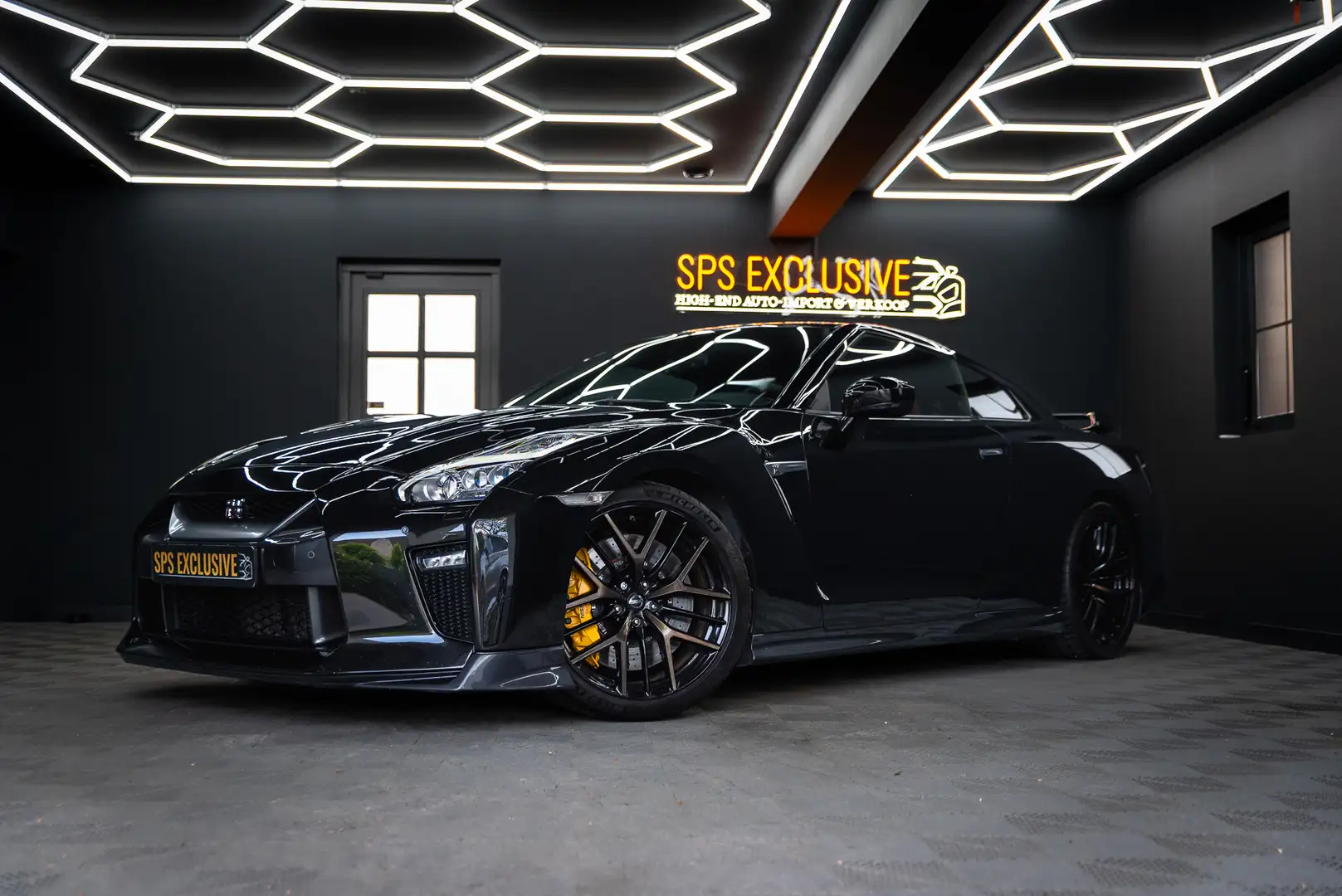 Nissan GT-R 3.8 V6 Prestige / Downpipes / Recaro / Bose / Schwarz - 1