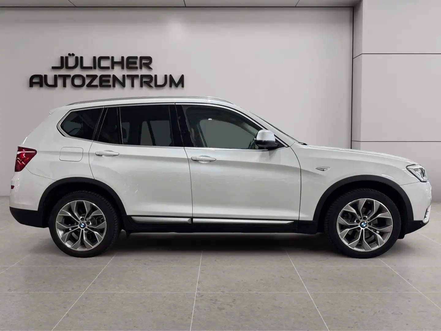 BMW X3 xDrive 28 i xLine Automatik, Pano, Insp. Neu Wit - 2