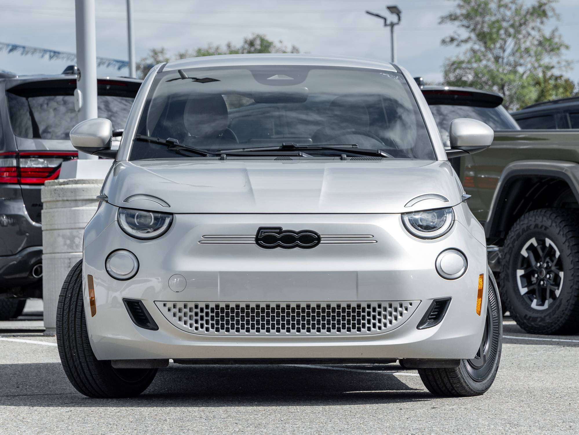 2025 Fiat 500e GIORGIO ARMANI | FULL ELECTRIC | — снимка 1