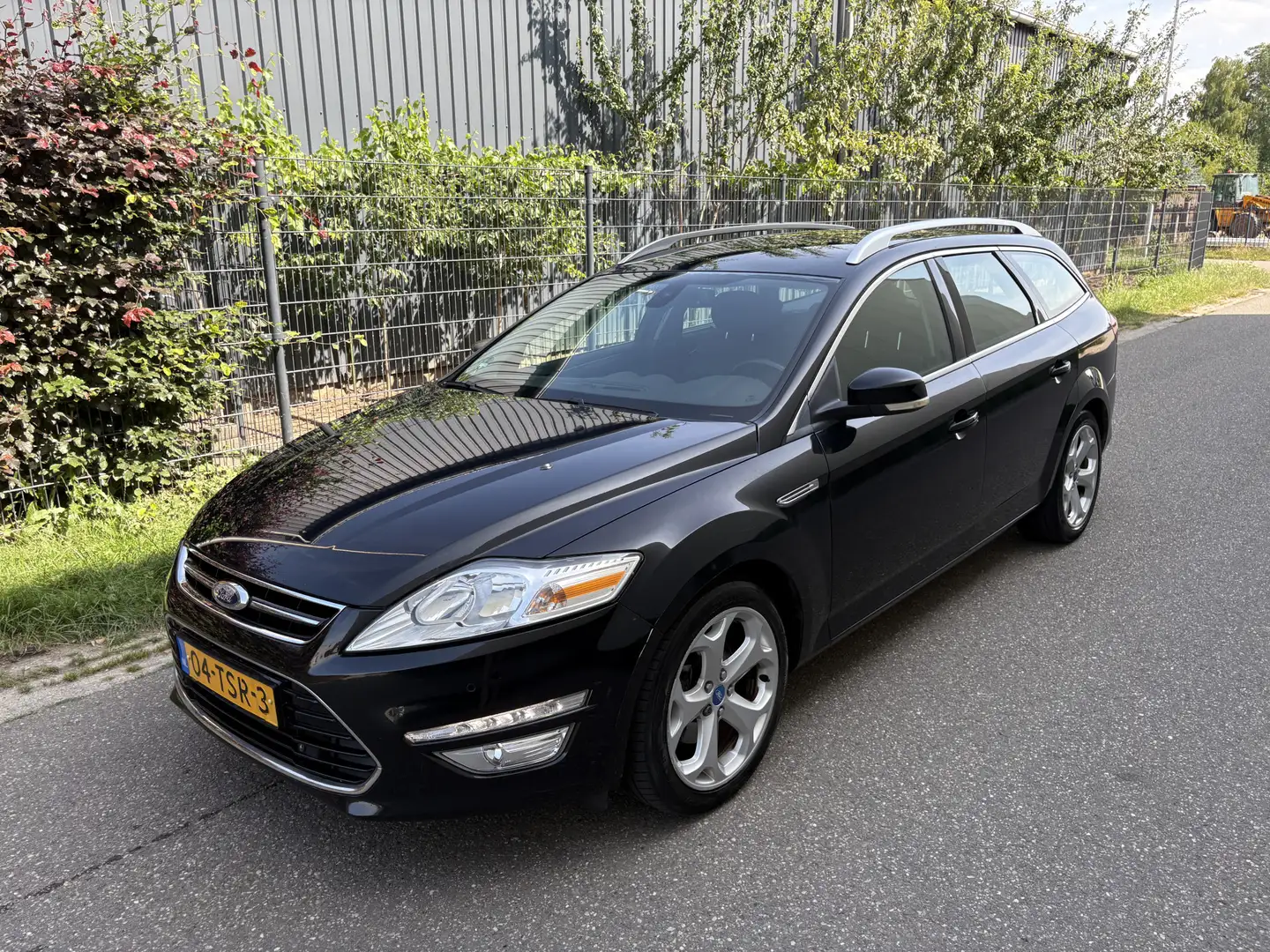 Ford Mondeo Wagon 1.6 EcoBoost Titanium / NAVI / AIRCO / CRUIS Zwart - 2