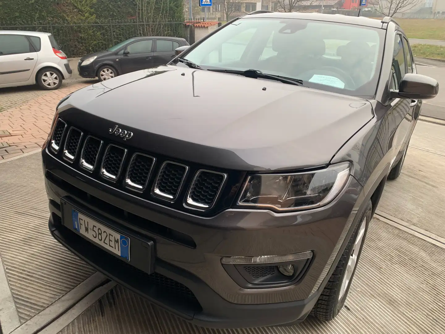 Jeep Compass Compass 1.6 mjt Business 2wd 120cv my19 Gris - 2