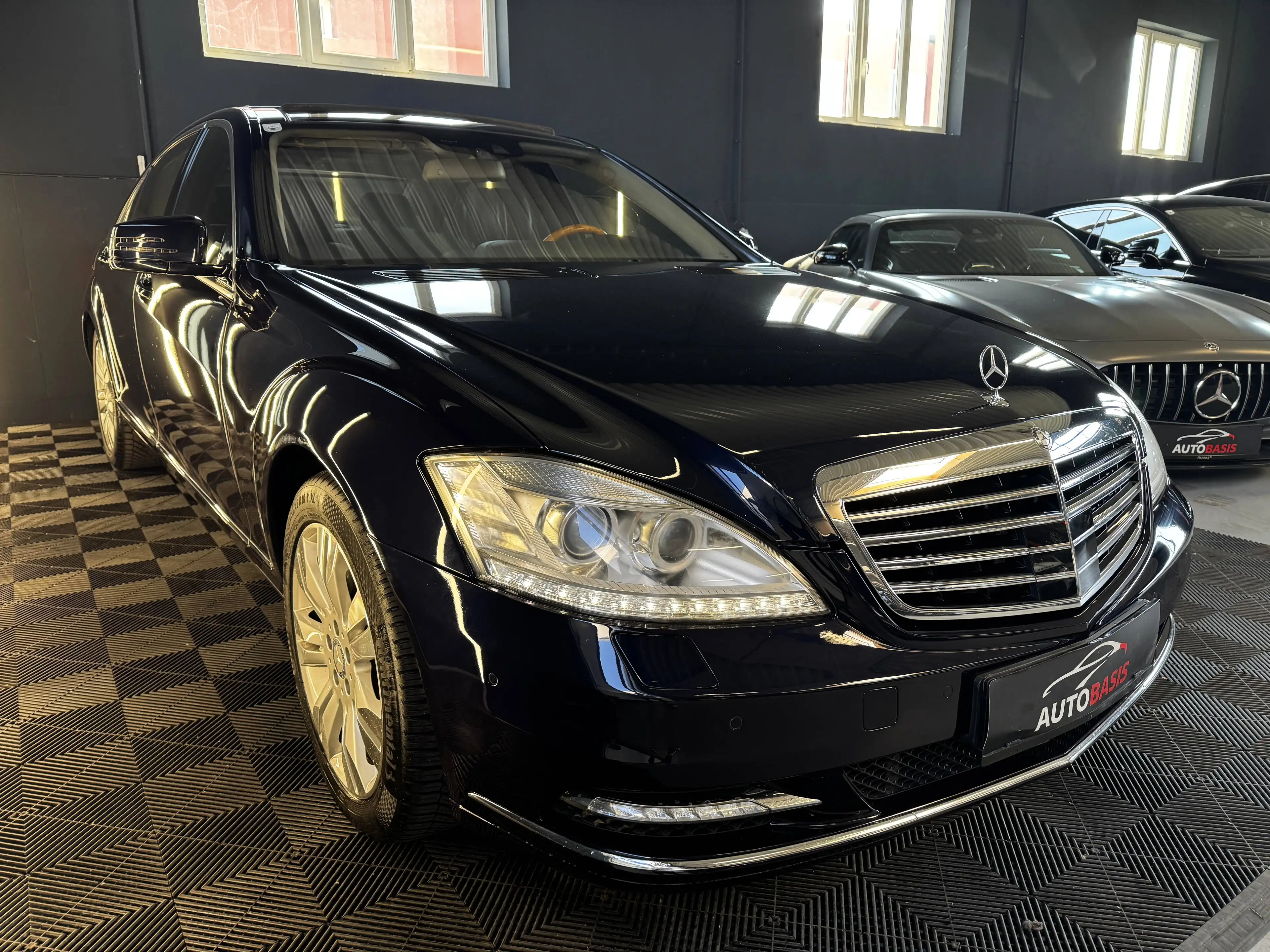 Mercedes-Benz S 500 S 500 L 5,5 V8 Massage/3xTV/Tisch/Nappa/Pano/Night-Vision/VOLL — photo 4