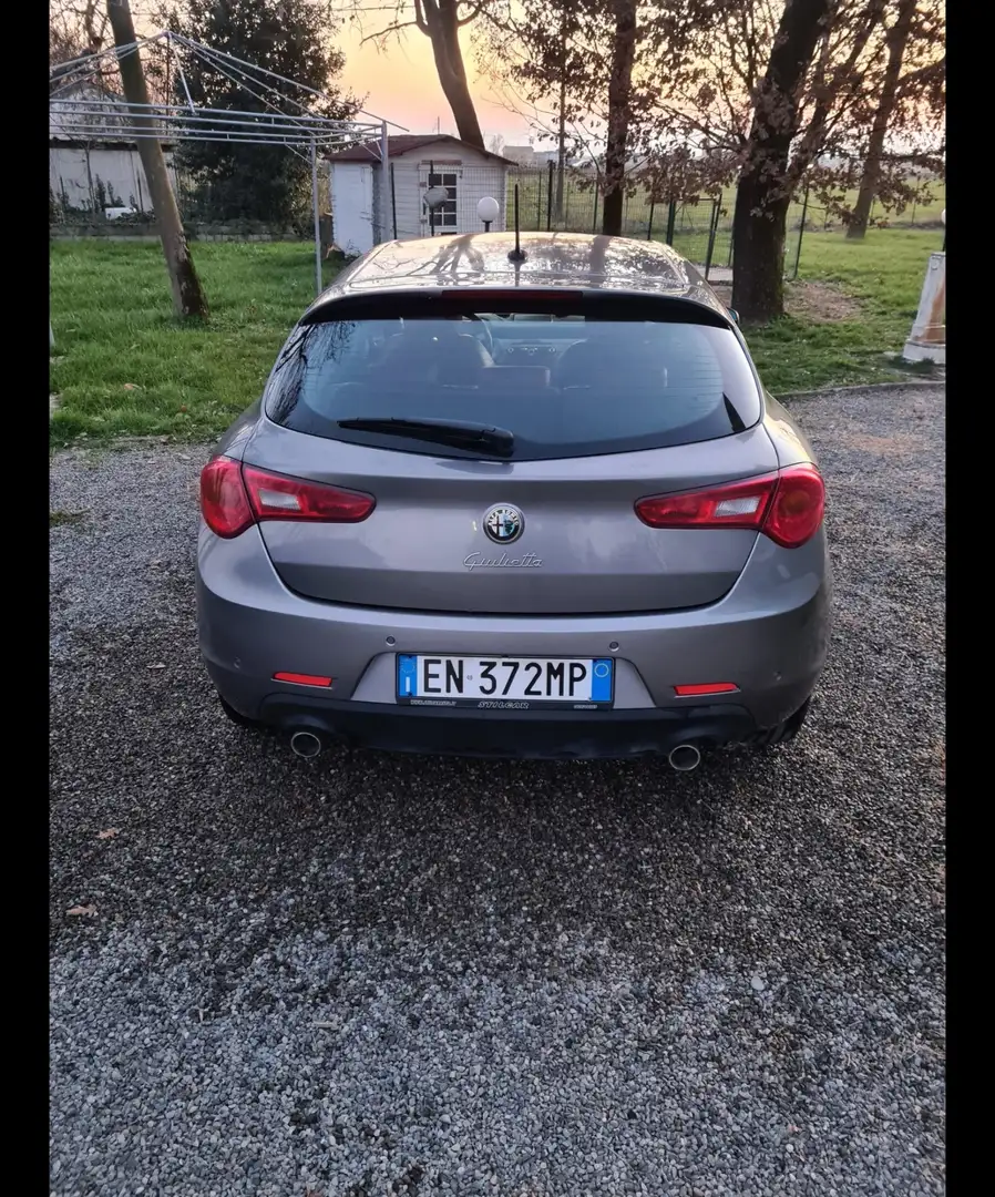 Alfa Romeo Giulietta 2.0 jtdm(2) Distinctive 170cv tct - 2