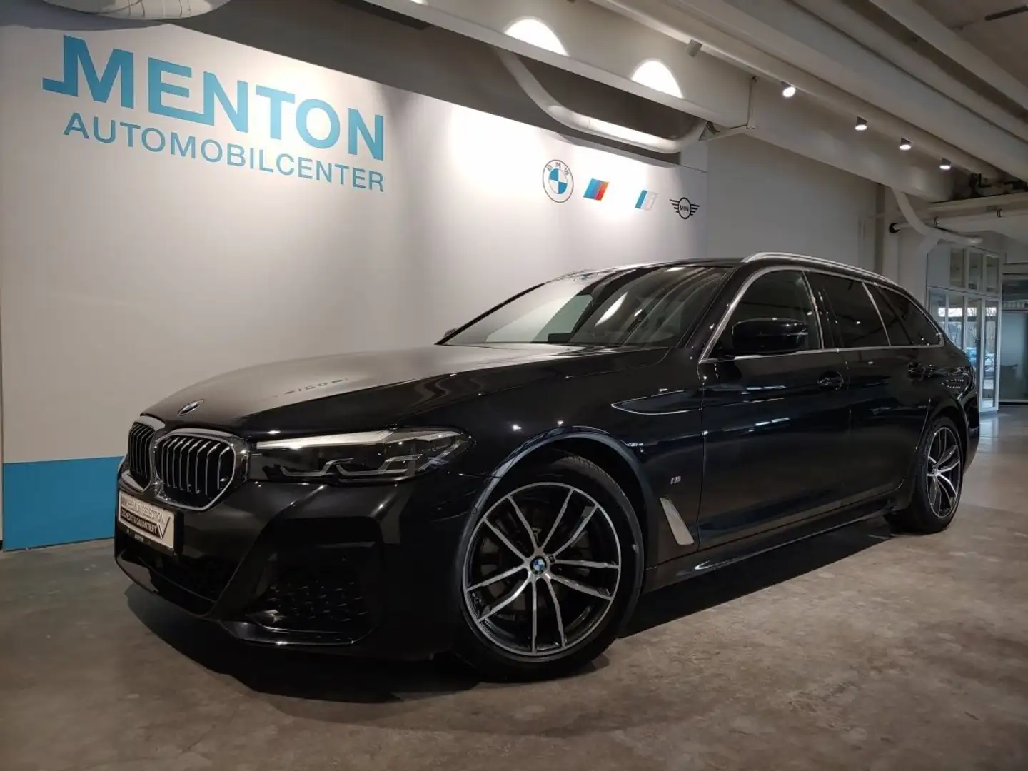 BMW 520 d xDrive A M Sportpaket Head-Up HK HiFi DAB Nero - 1