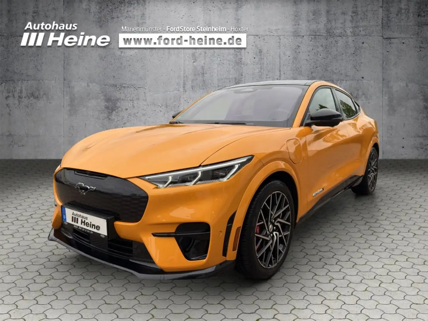 Ford Mustang Mach-E AWD GT *PANO*iACC* Orange - 1