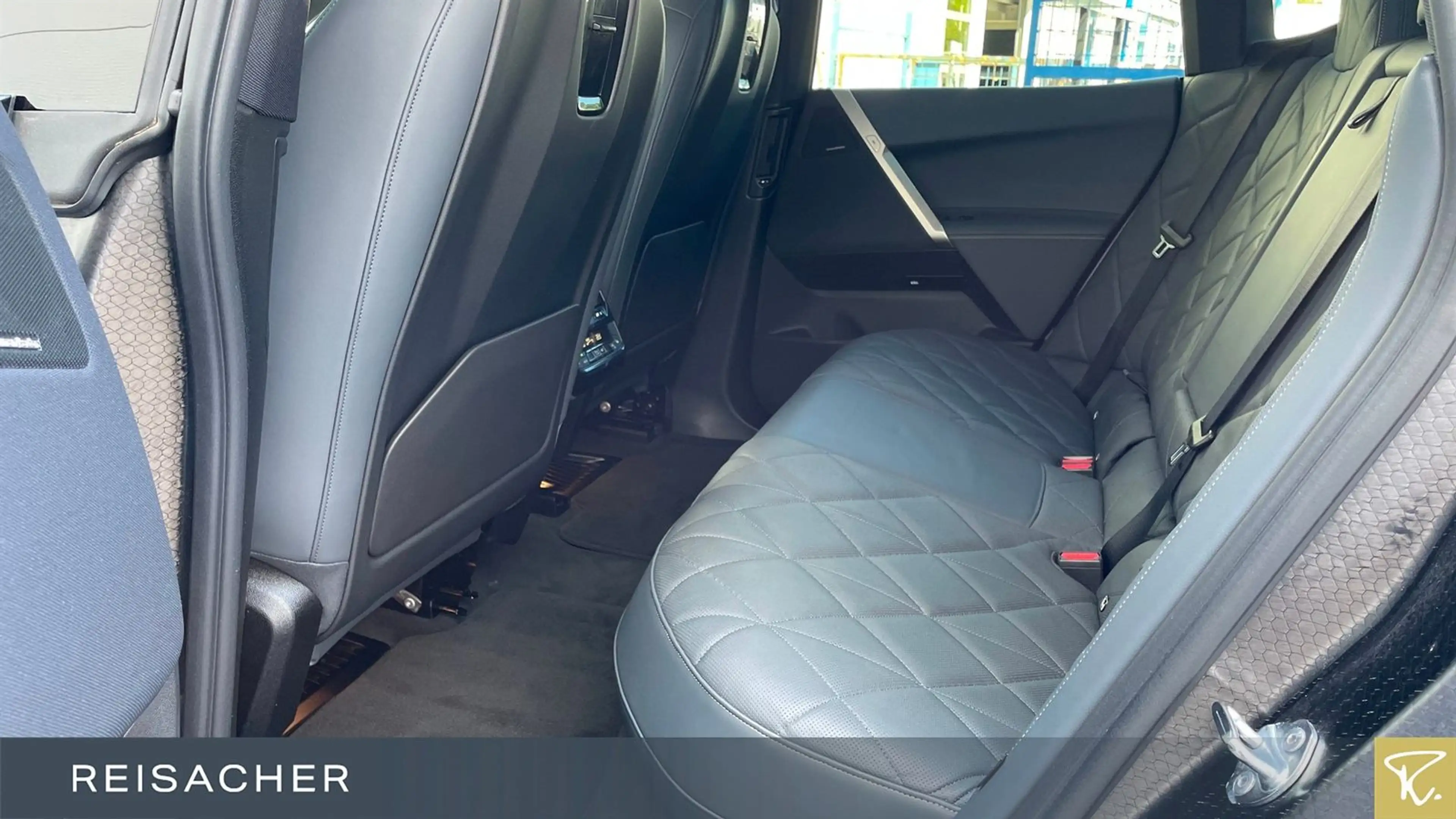 BMW iX xDrive50 Sportpaket,SkyLou,AHK,DAProf,Leder — photo 7