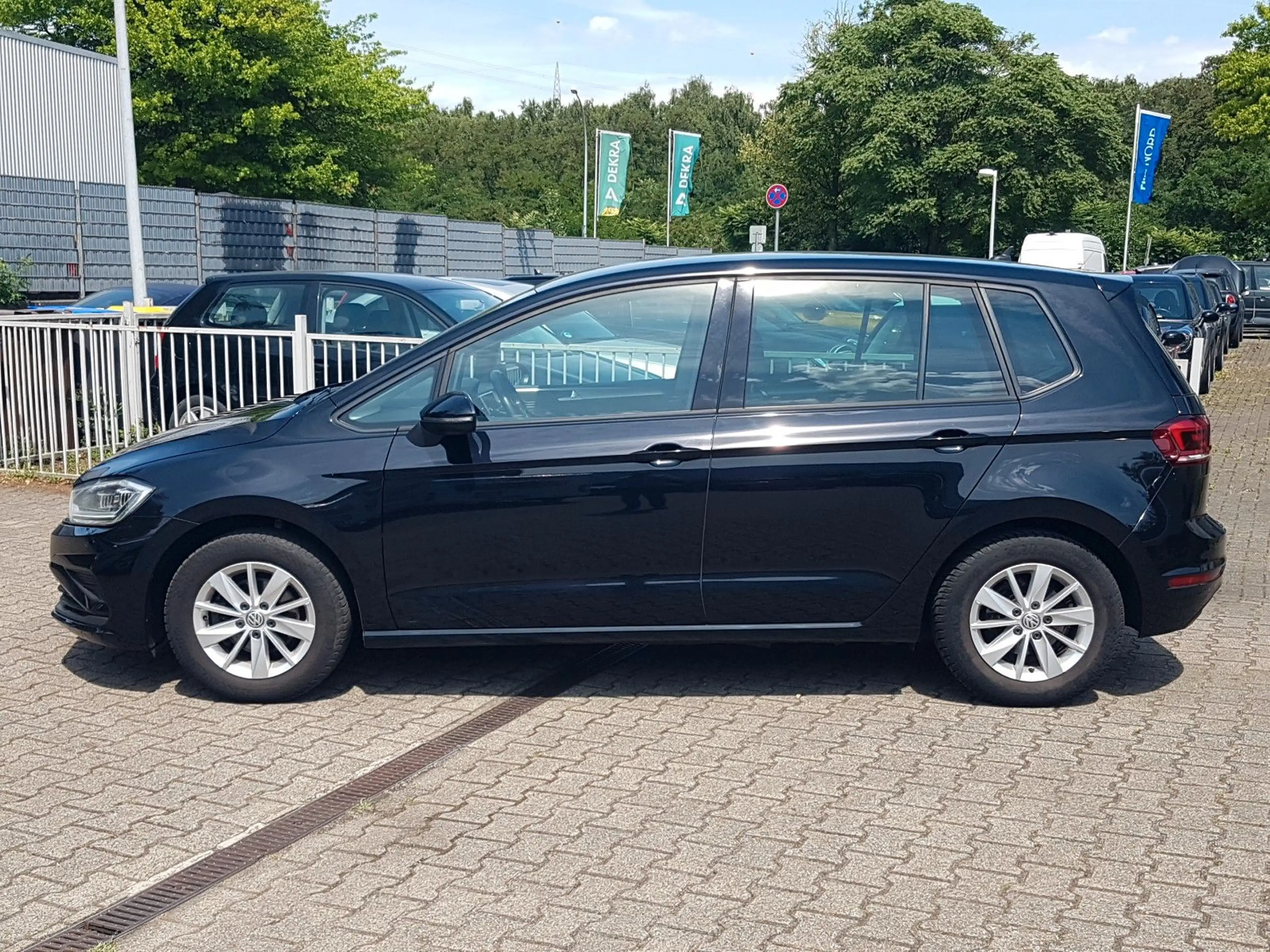 Volkswagen Golf Sportsvan 1.0 TSI Trendline LED PDC Tempom. — photo 3