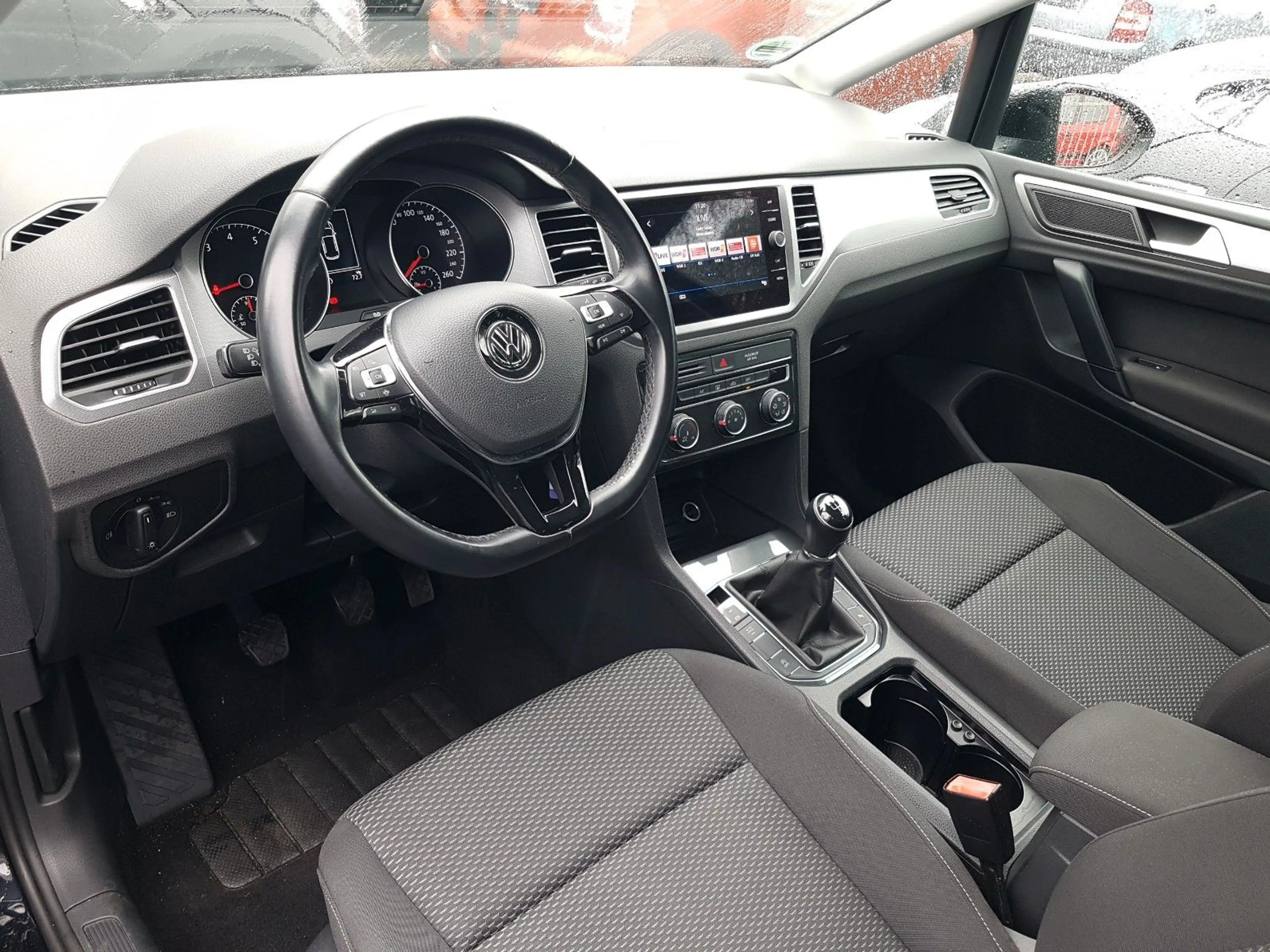 Volkswagen Golf Sportsvan 1.0 TSI Trendline LED PDC Tempom. — photo 11