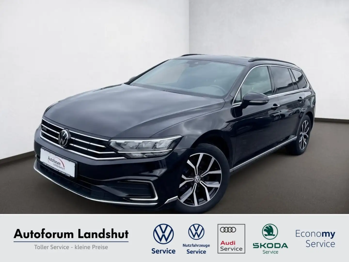 Volkswagen Passat GTE 1.4 eTSI DIGICOCK/AHK/KAM/ACC/ASSIST Negro - 1