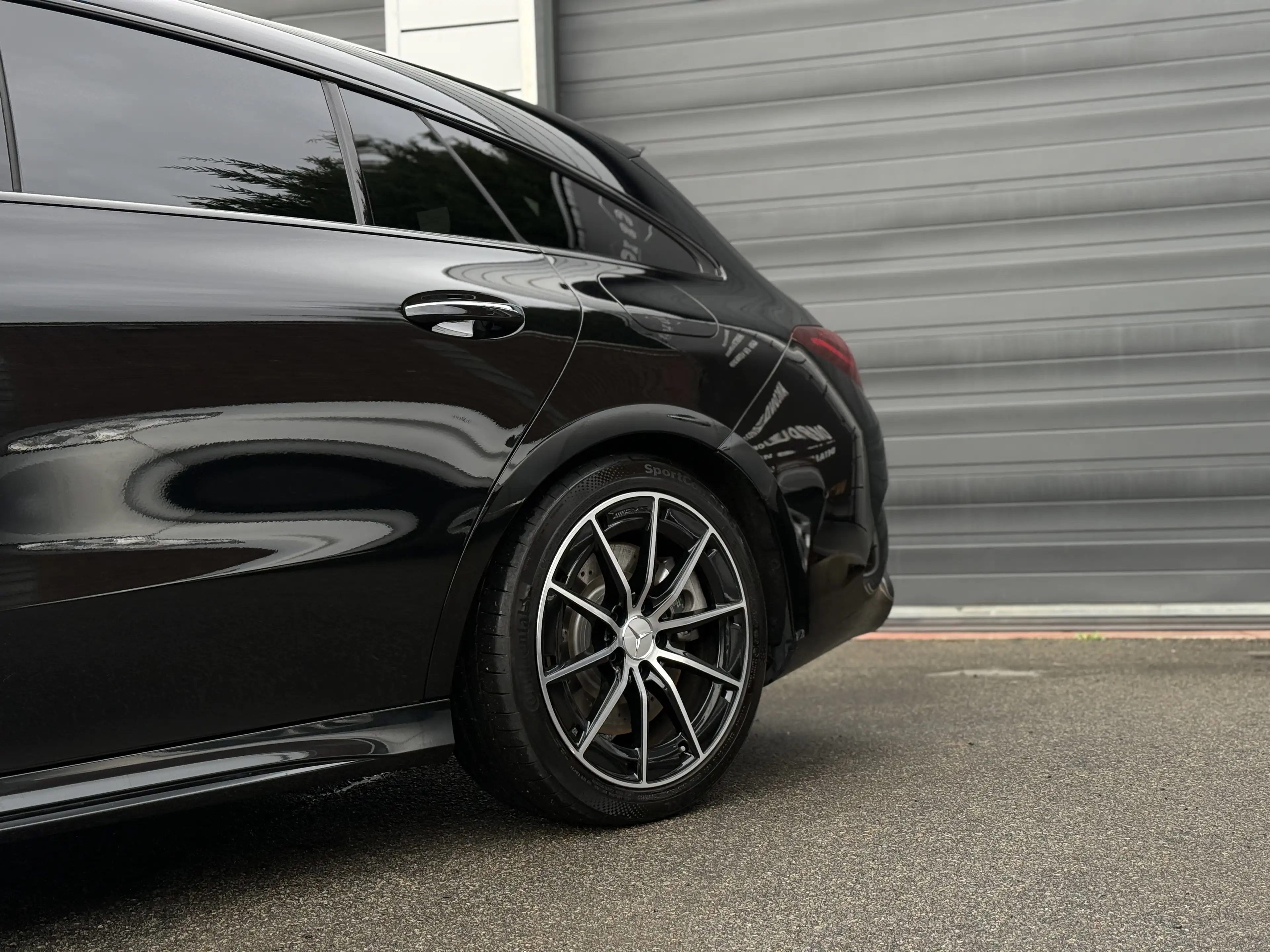 Mercedes-Benz CLA 35 AMG CLA Shooting Brake AMG 35 4-Matic — photo 4