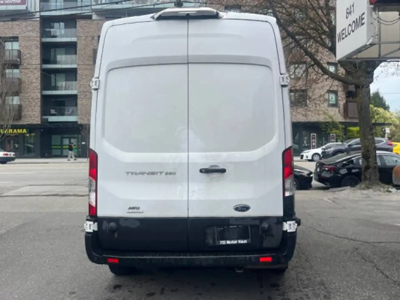Ford Transit Cargo Van снимка Ford Transit Cargo Van
