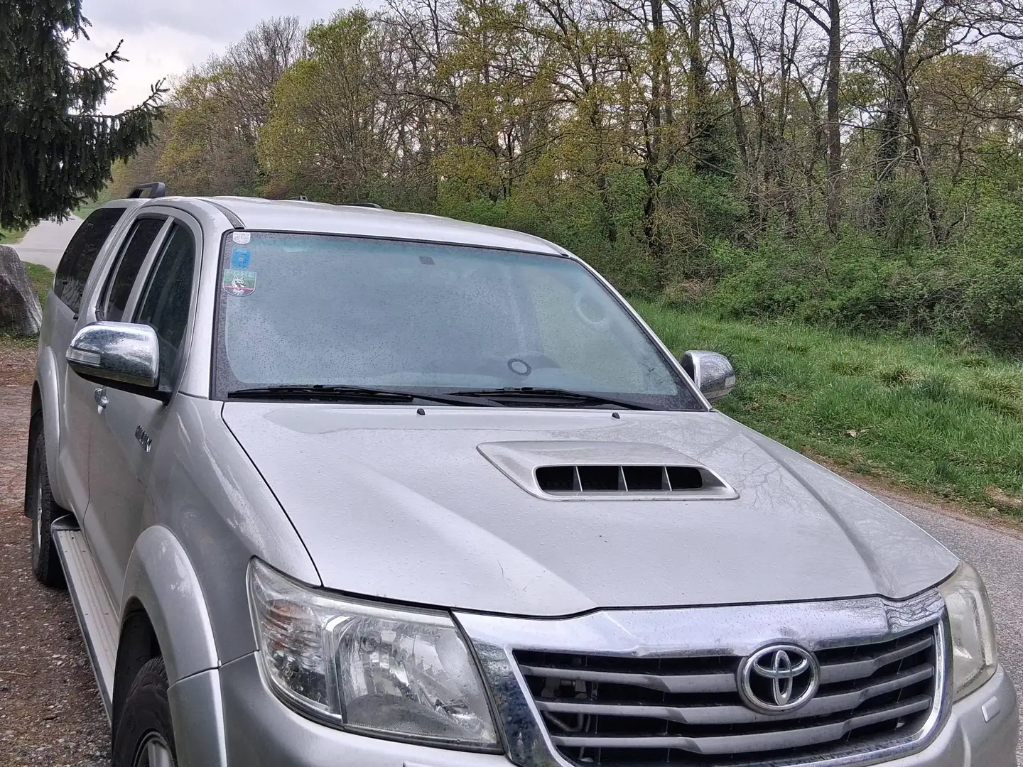 Toyota Hilux City Grau - 2