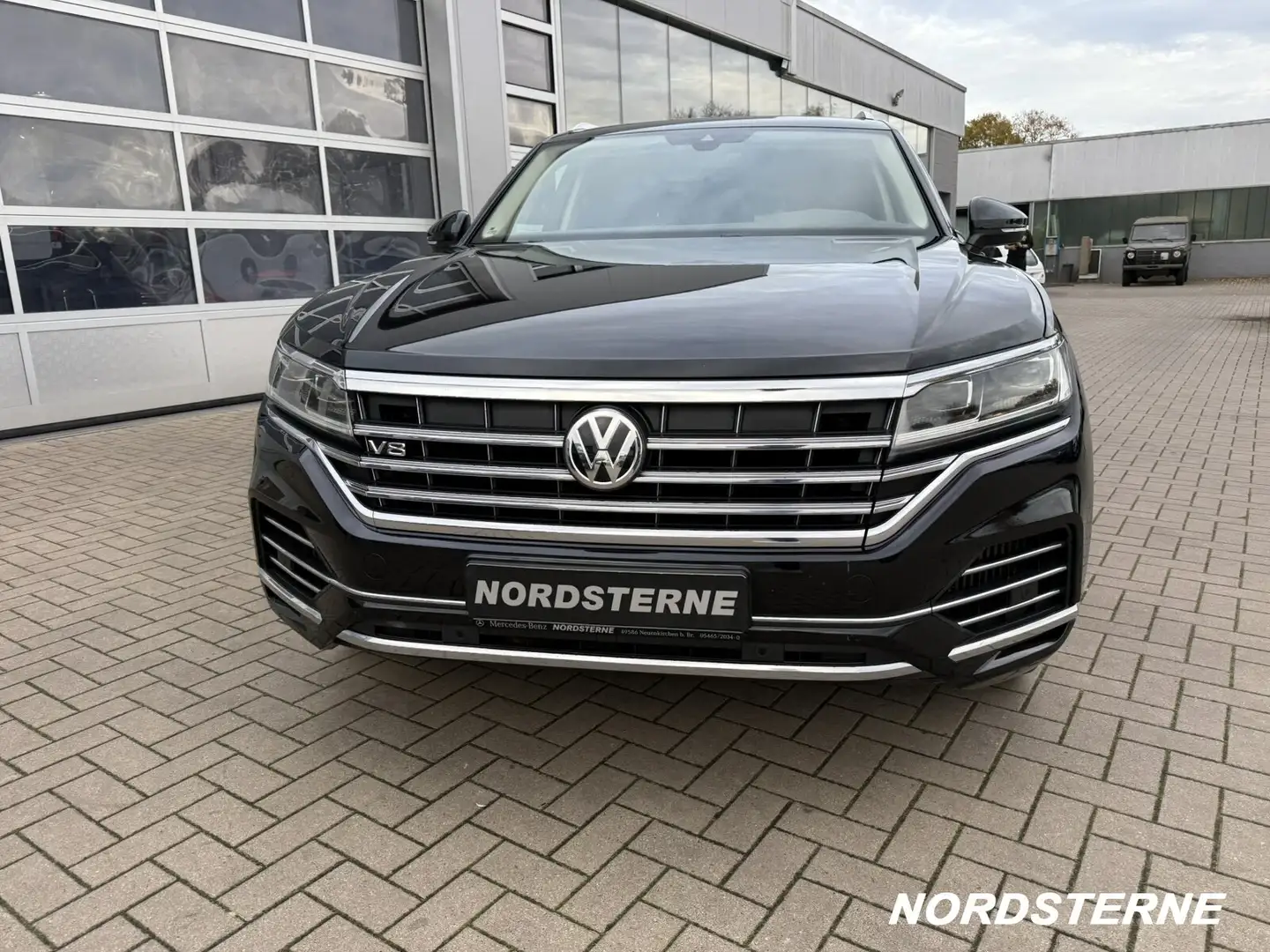 Volkswagen Touareg Touareg 4.0 V8 TDI Atmosphere Leder AHK  Autom. Schwarz - 2
