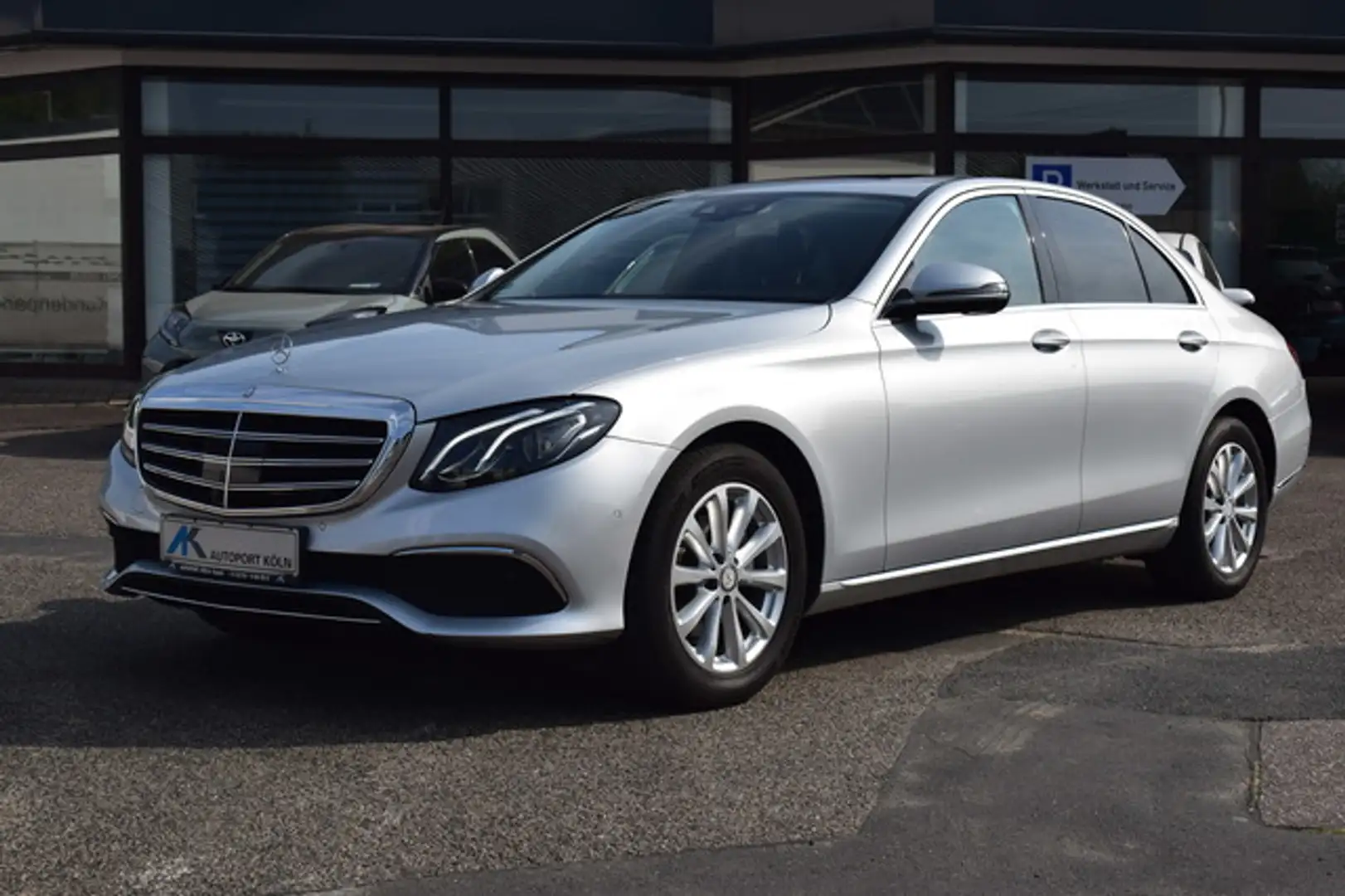 Mercedes-Benz E 220 d Exclusive*Klima*Shz*Navi*Kamera*Memory Weiß - 2