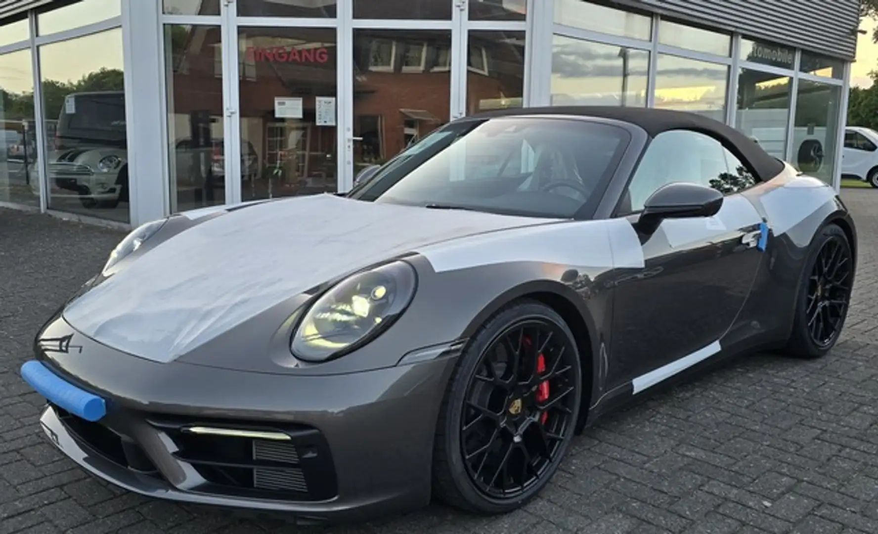 Porsche 911 Carrera GTS Cabriolet Lift+Bose+Sport-Design-Paket Gris - 1
