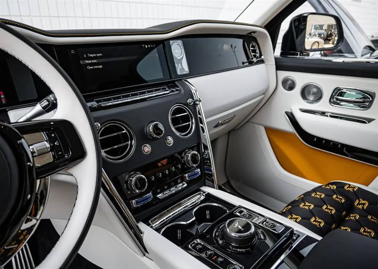 Rolls-Royce Cullinan fotografie Rolls-Royce Cullinan