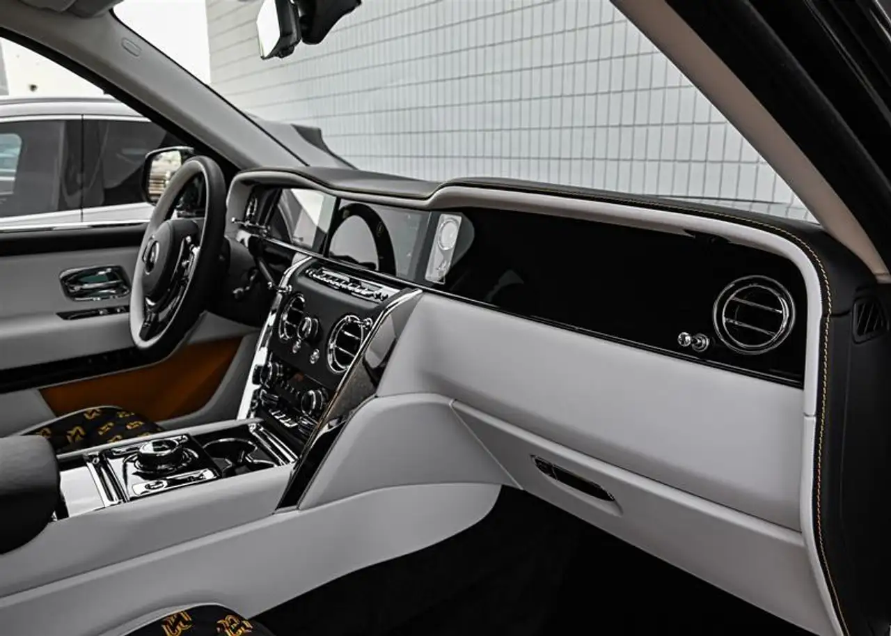 Rolls-Royce Cullinan fotografie Rolls-Royce Cullinan