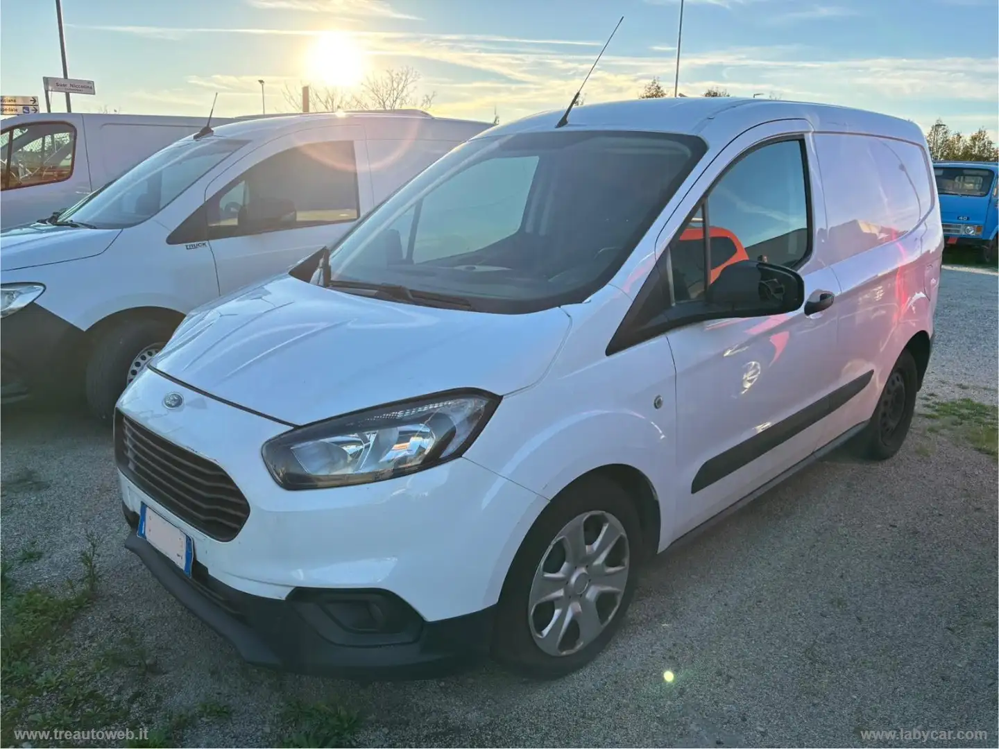 Ford Transit Courier 1.5 TDCi 100CV Van Trend NON MARCIANTE Bianco - 1