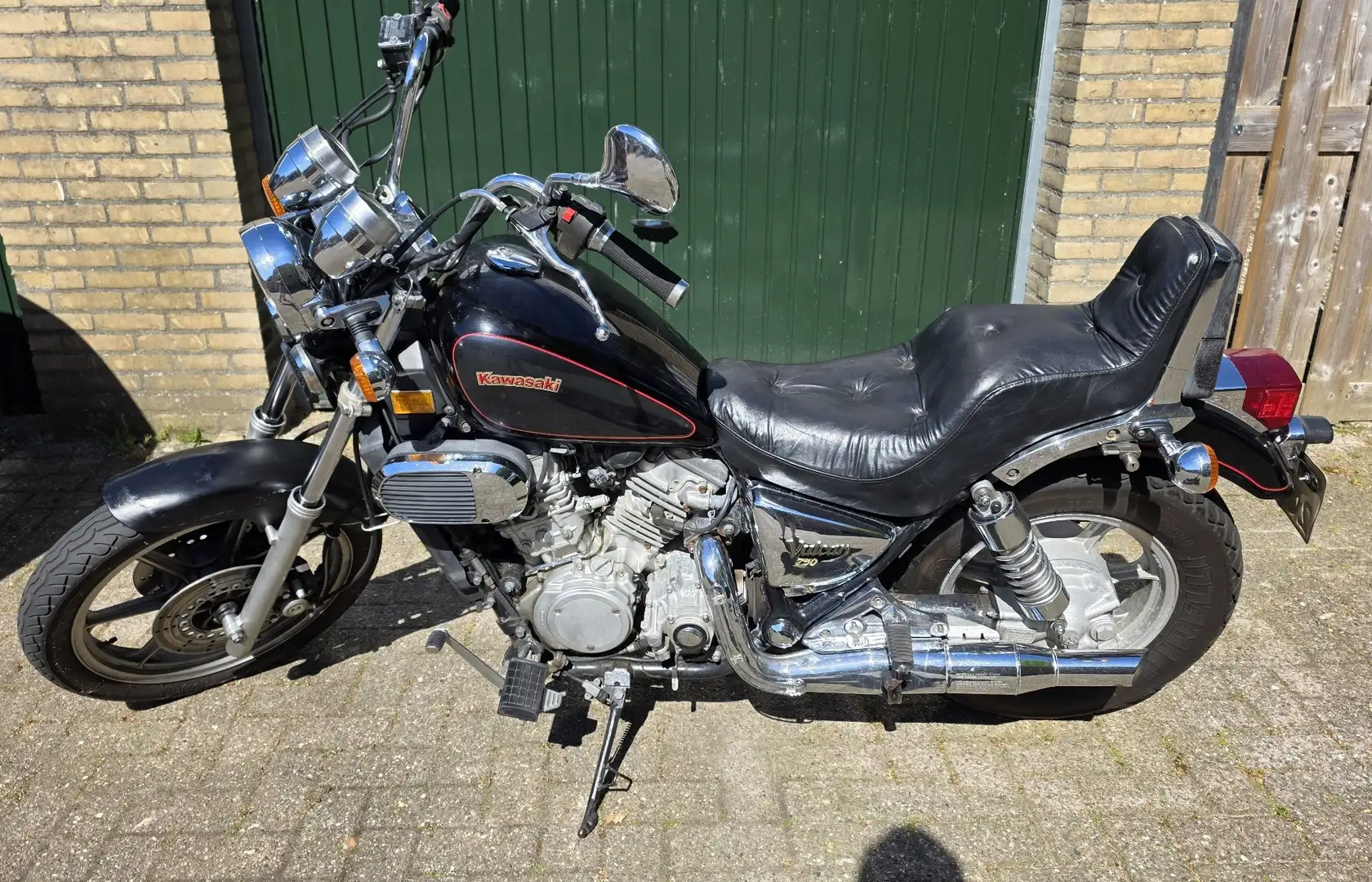 Kawasaki VN 750 twin Rood - 2