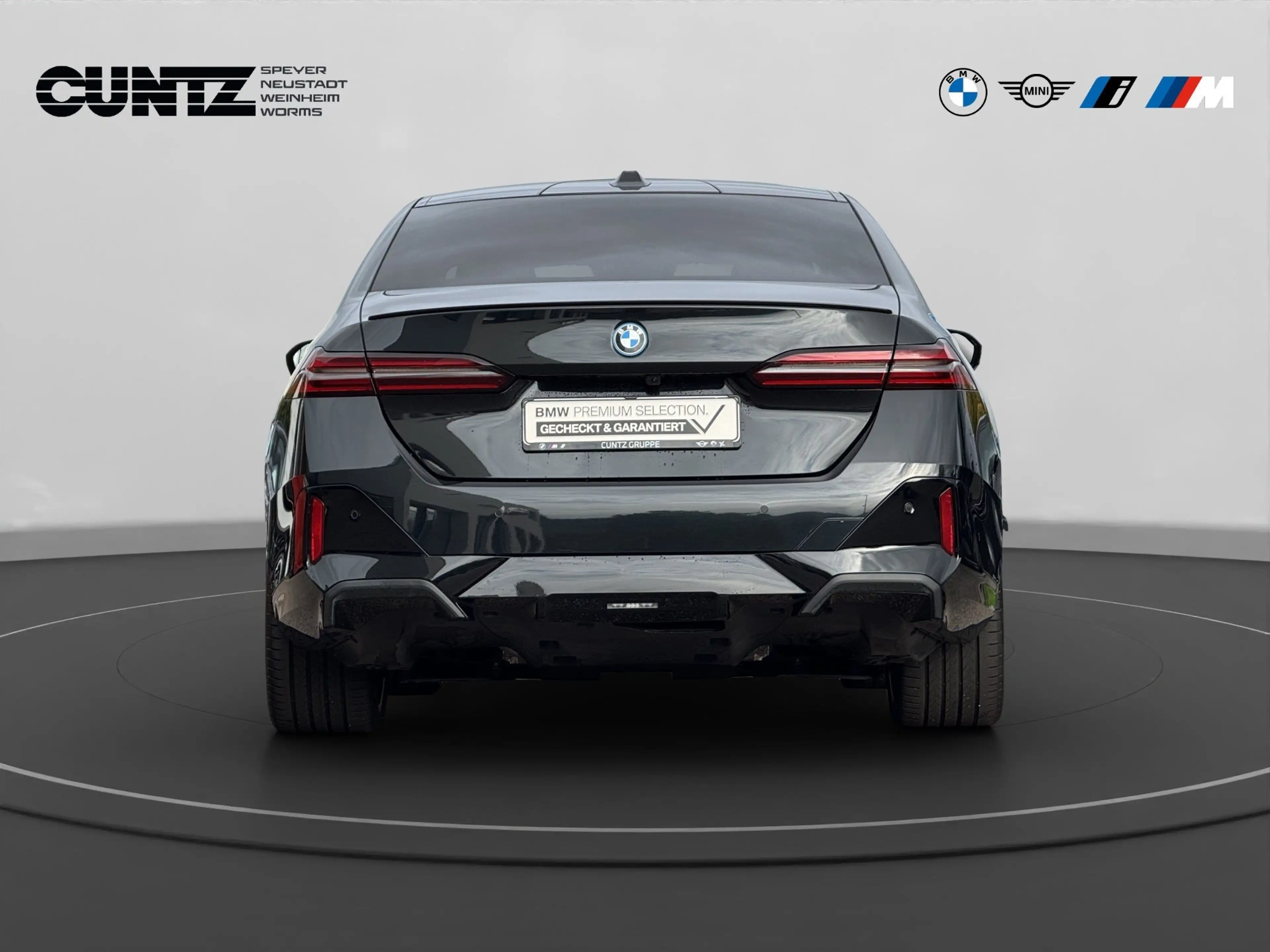BMW i5 eDrive40 Limousine M Sport Pro Anhängerkupplung — photo 7