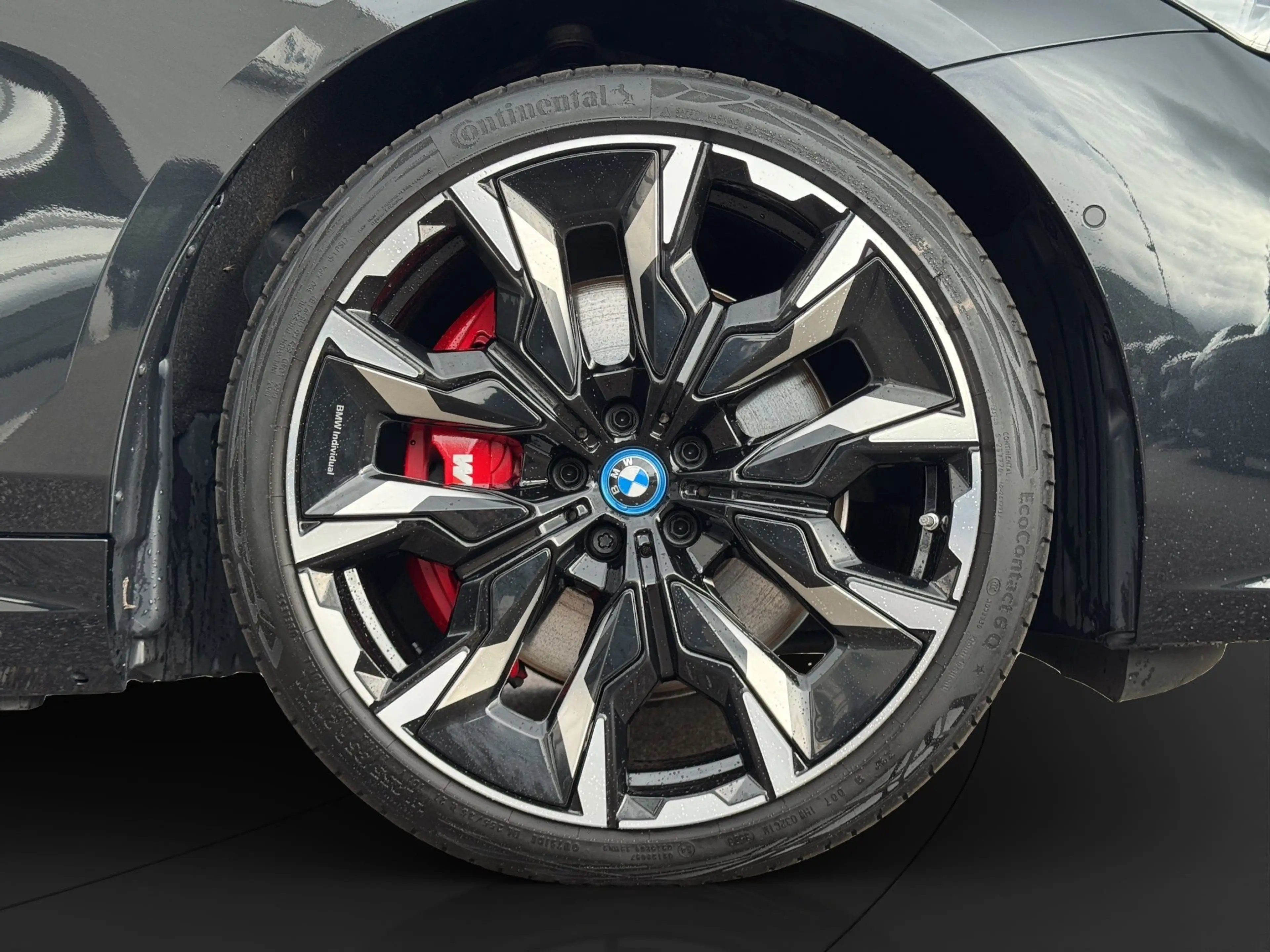 BMW i5 eDrive40 Limousine M Sport Pro Anhängerkupplung — photo 15