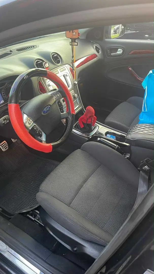 Ford Mondeo 2.0 Black Magic - 1