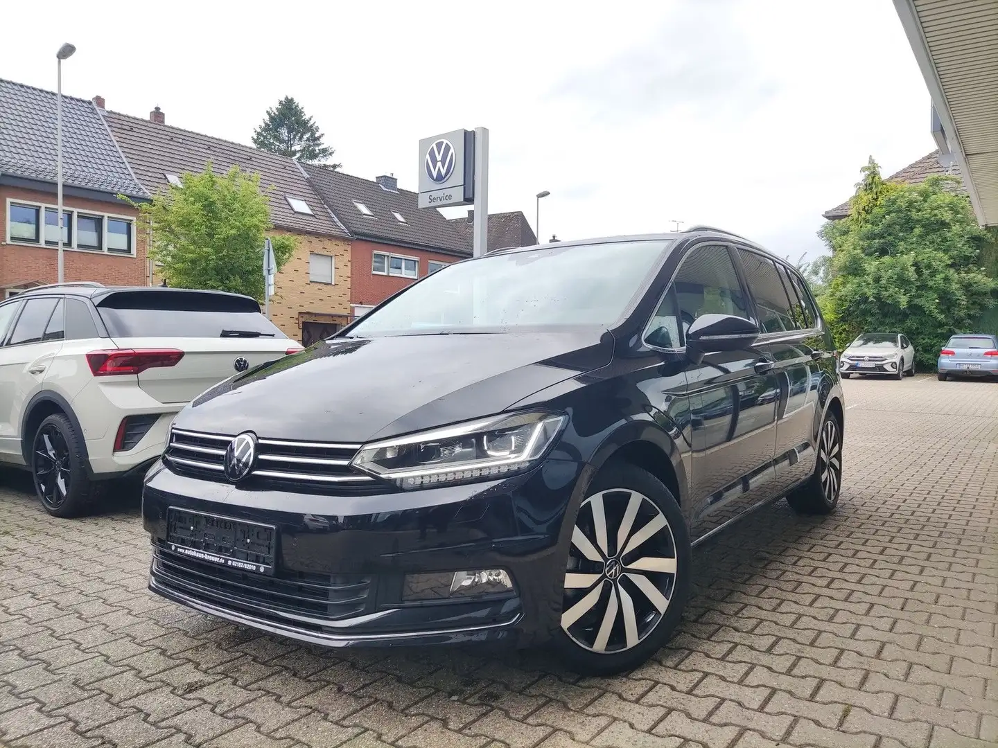 Volkswagen Touran Highline IQ-Drive,IQ-Light,ACC,KAM,WR,AHK Noir - 1
