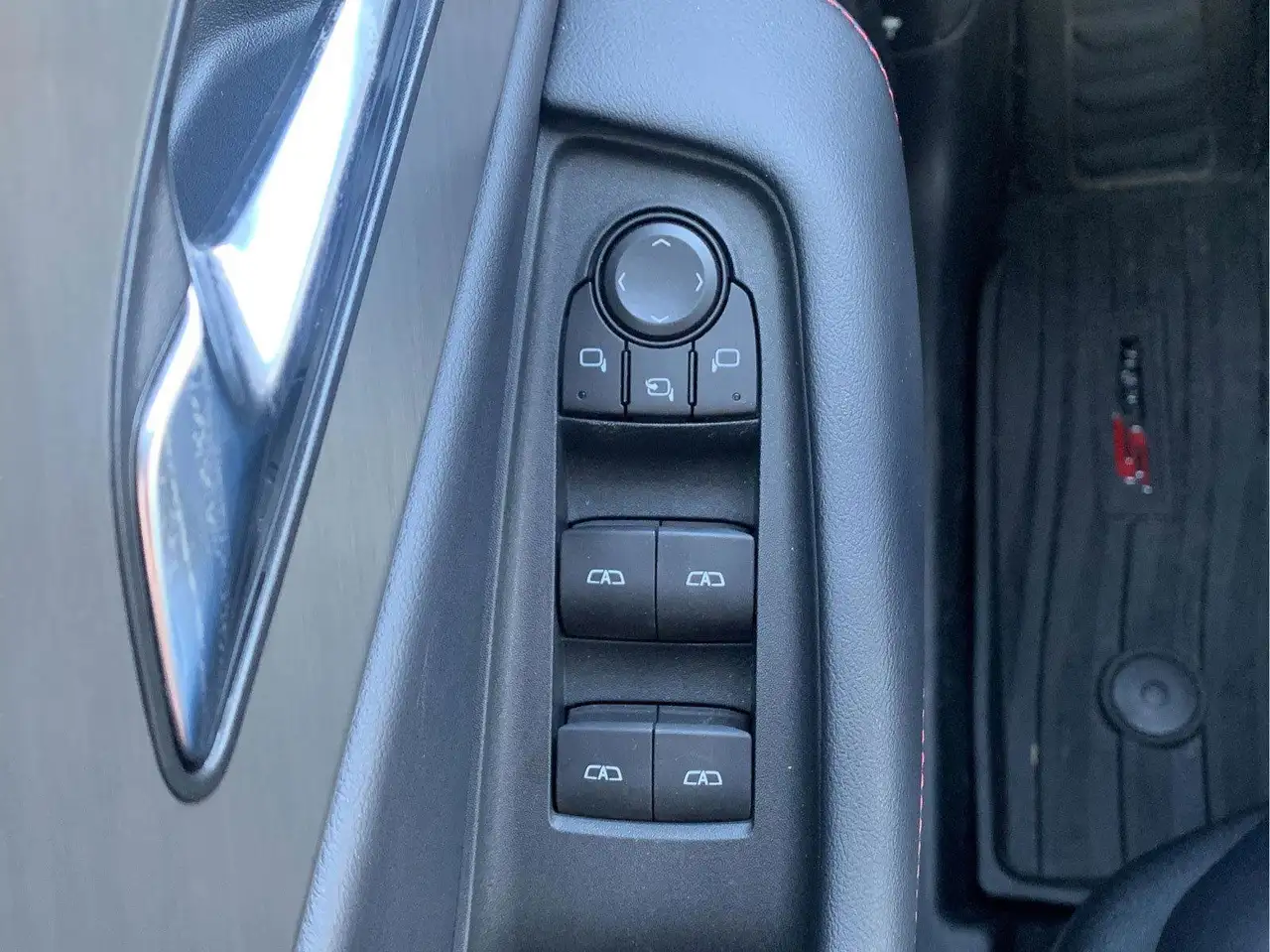 Acura ZDX снимка Acura ZDX