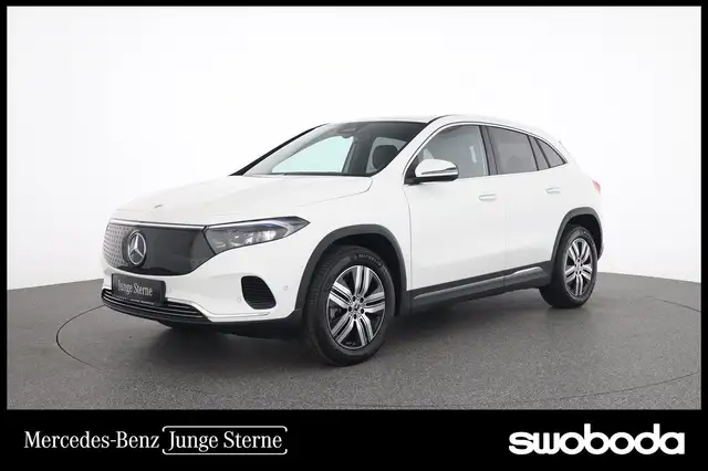 Mercedes-Benz EQA 250 + Distronic Winterpaket AHK