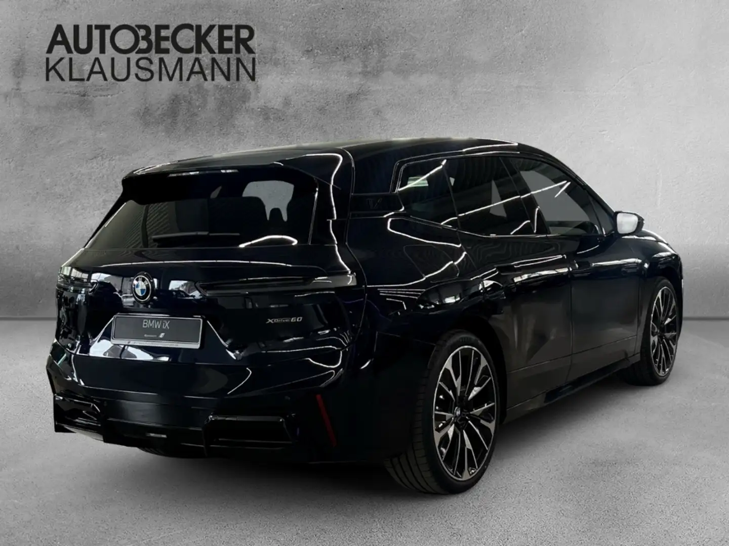 BMW iX xDrive60 M Sport Pro LMR 23'' Park-Assistent AHK-k Schwarz - 2