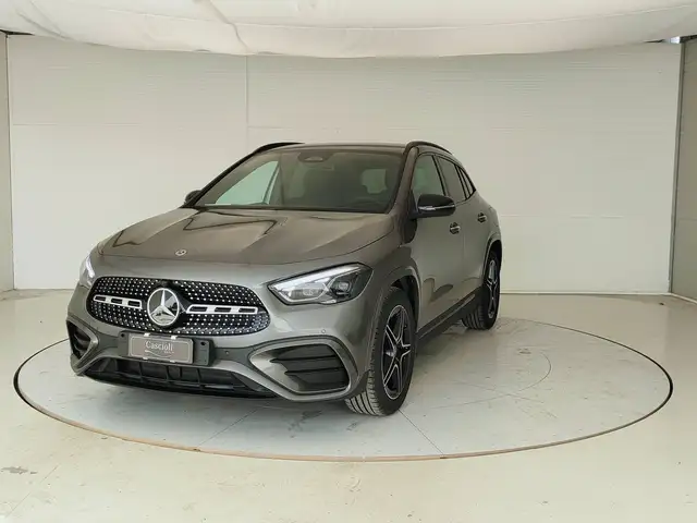 Mercedes-Benz GLA 200 d automatic