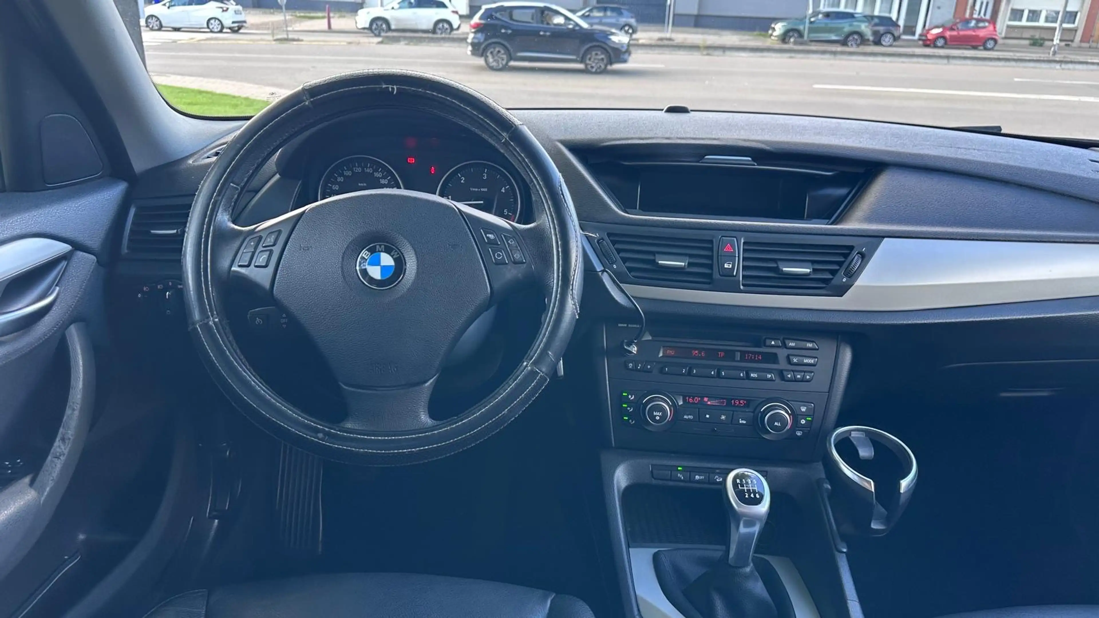BMW X1 * 2.0 d *XDrive18* CLIM* CRUISE* CUIR* — photo 15