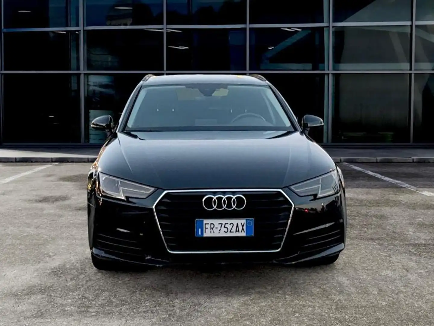 Audi A4 2.0 tdi 150 CV Sport s-tronic Nero - 2