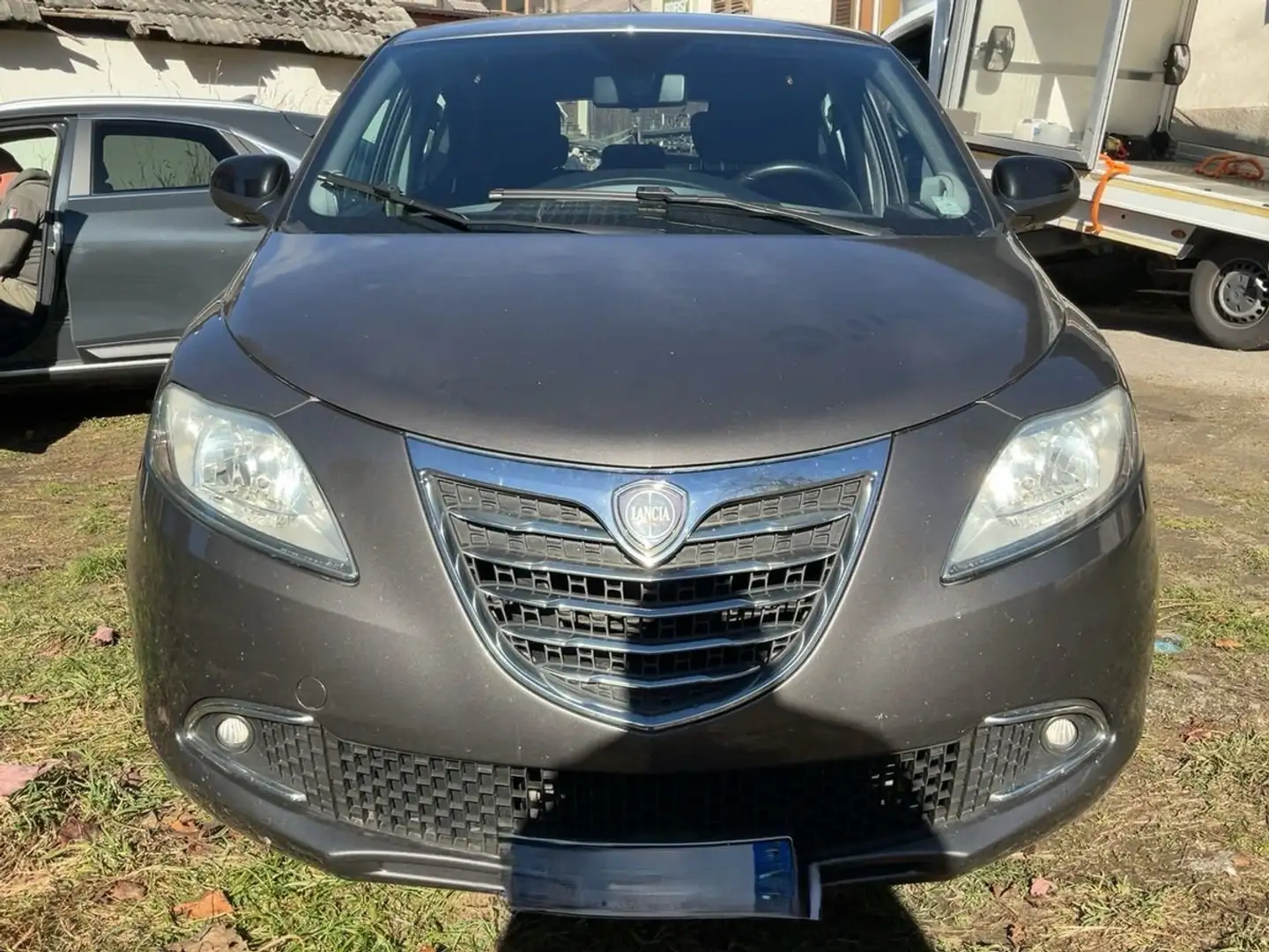 Lancia Ypsilon Ypsilon  1.2 8v 69CV Gold Grigio - 1