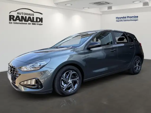 Hyundai i30 30 Edition 30++AUTOMATIK!++WENIGE KM!++1.HAND