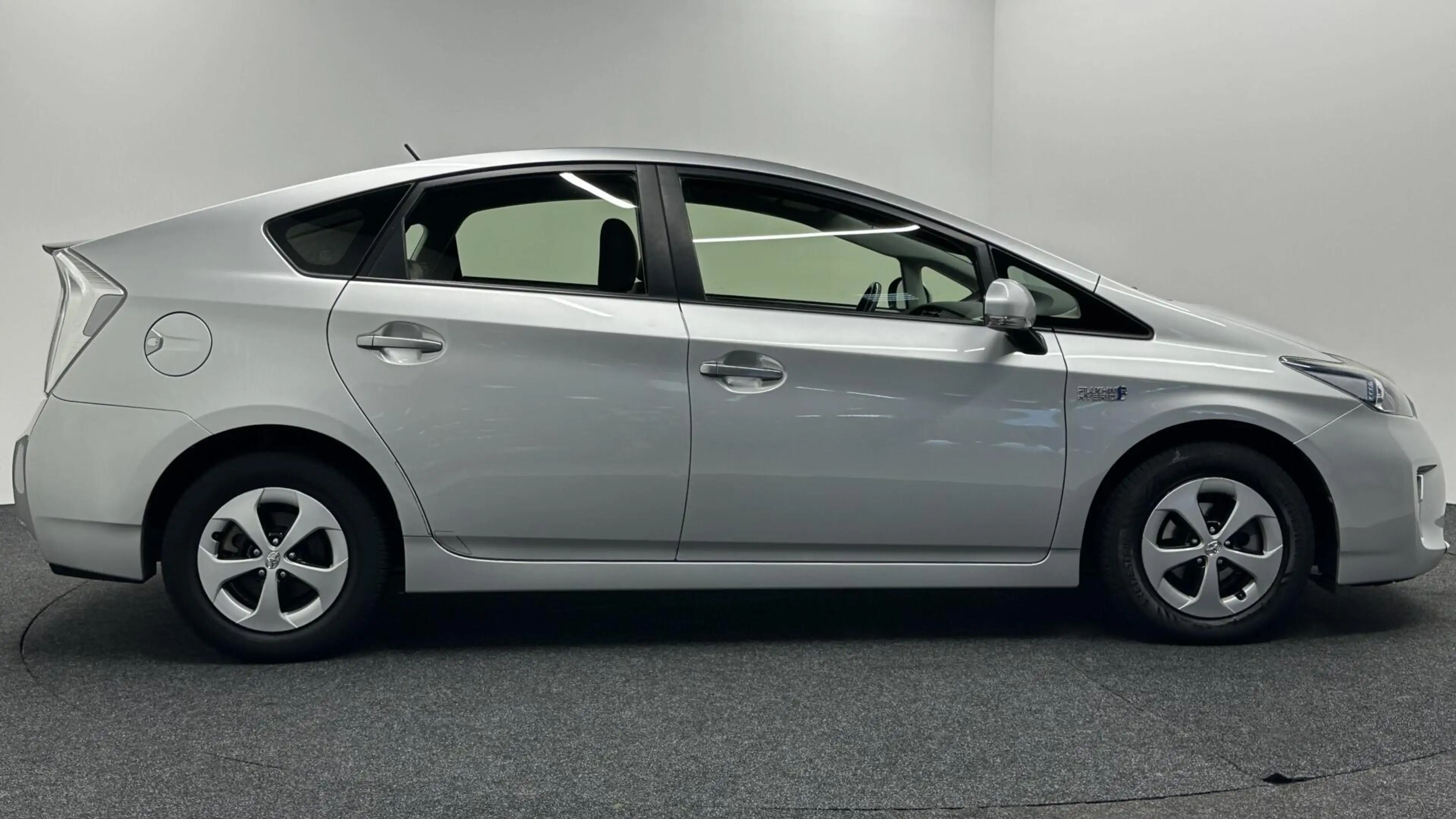 Toyota Prius 1.8 Plug-in Aspiration LEER NAVI CAMERA CRUISE. — photo 9