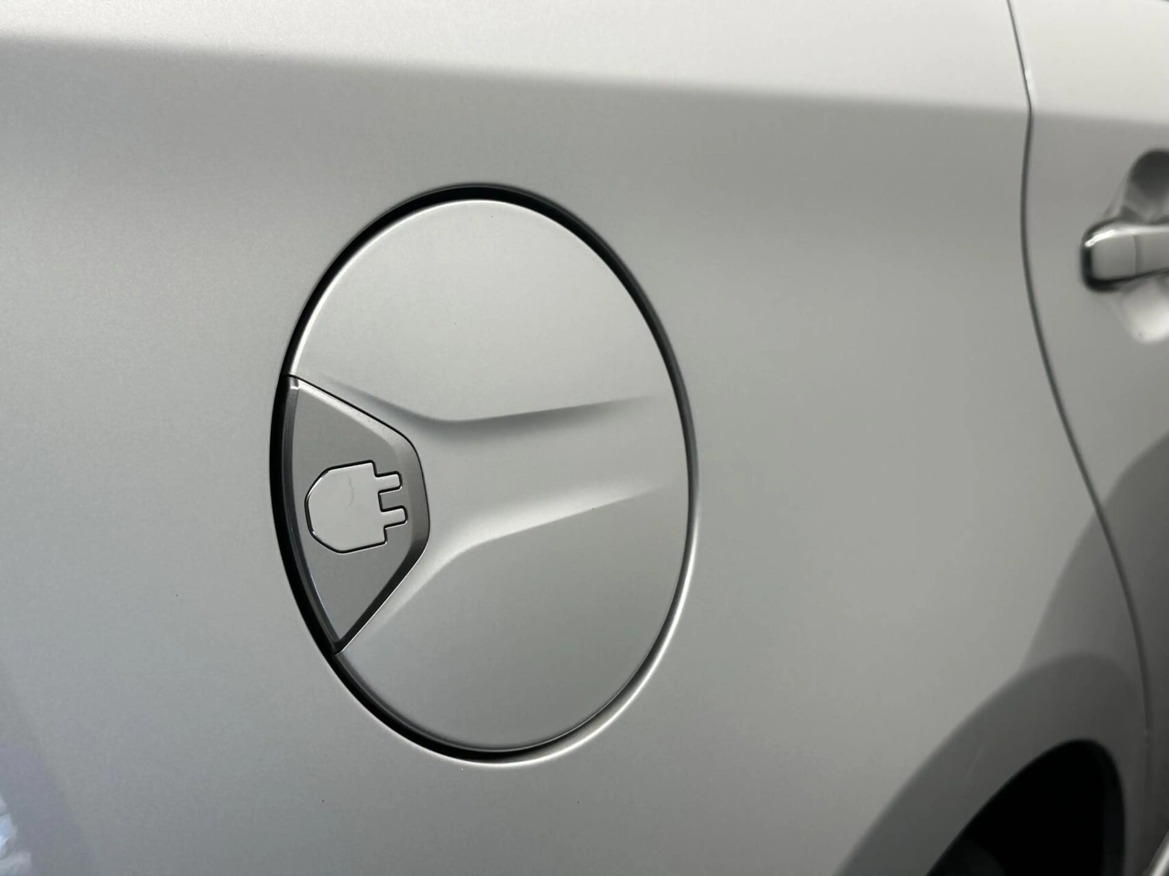 Toyota Prius 1.8 Plug-in Aspiration LEER NAVI CAMERA CRUISE. — photo 11