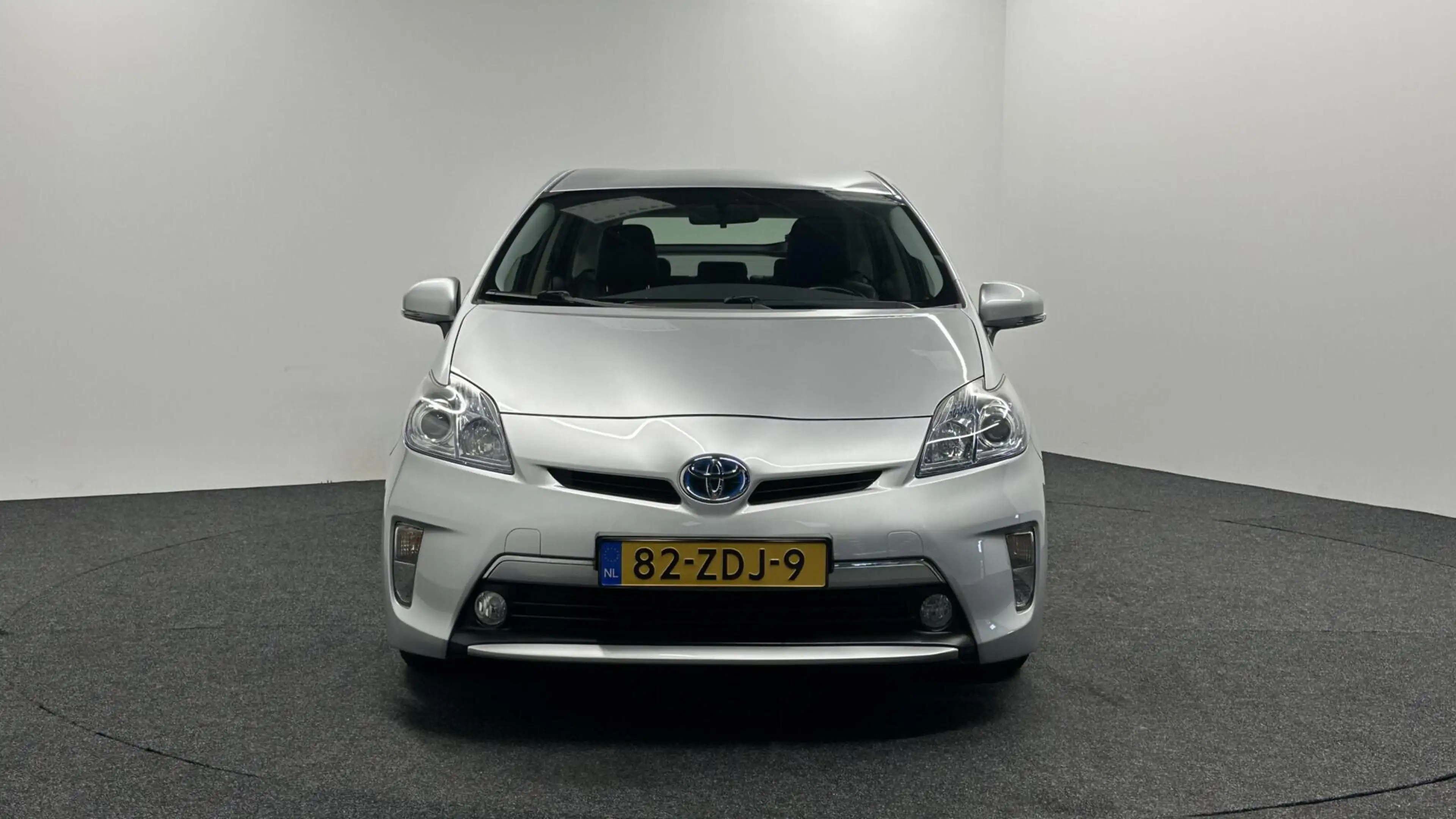 Toyota Prius 1.8 Plug-in Aspiration LEER NAVI CAMERA CRUISE. — photo 6