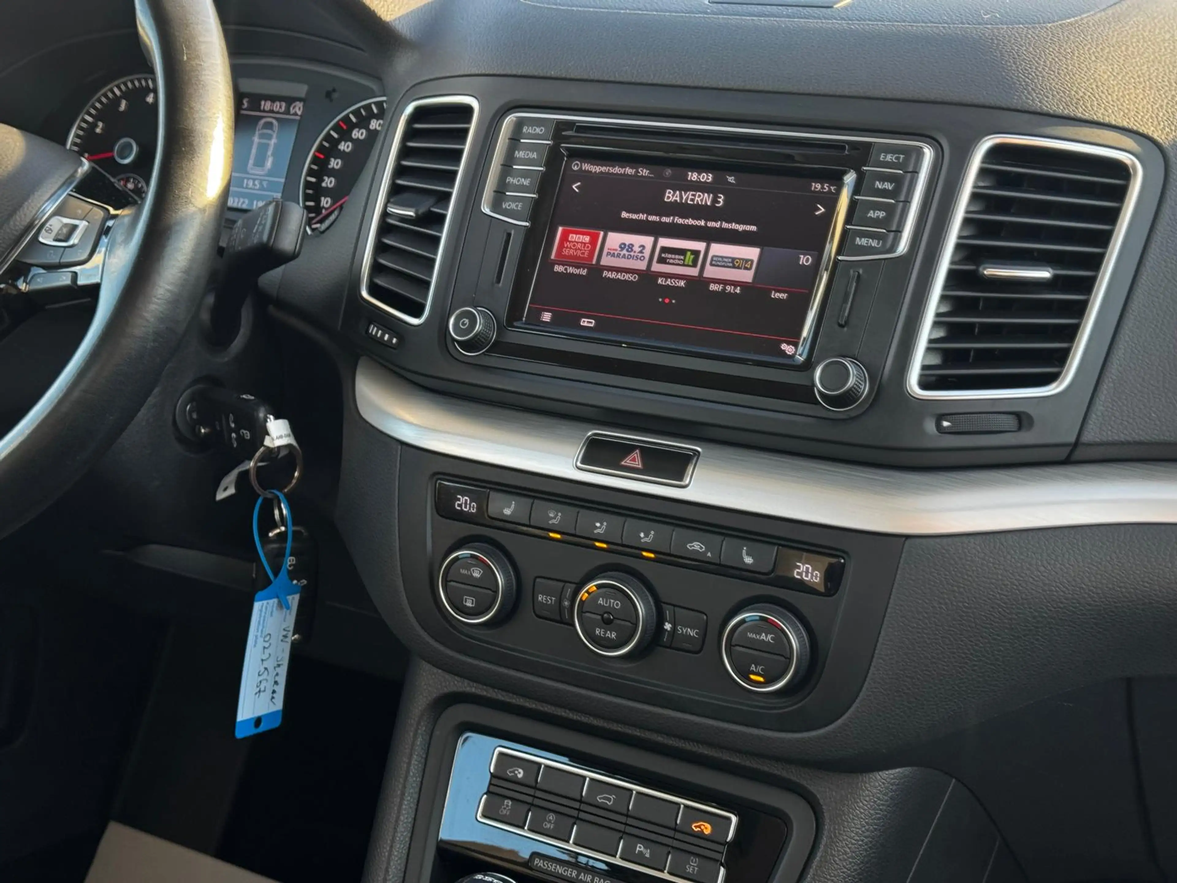 Volkswagen Sharan 1.4 TSI Comfortline/ACC/DSG/Navi — photo 11