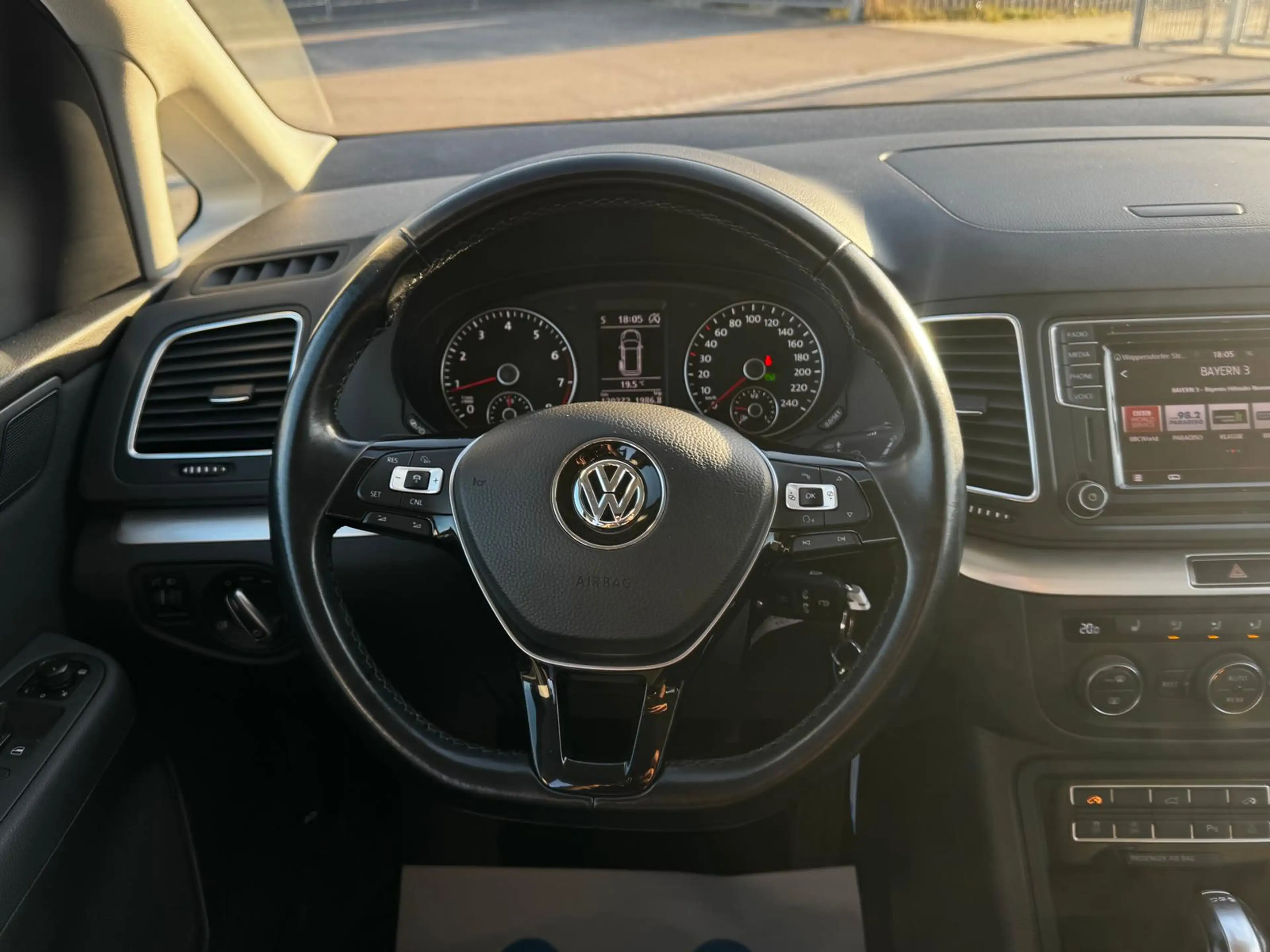 Volkswagen Sharan 1.4 TSI Comfortline/ACC/DSG/Navi — photo 13