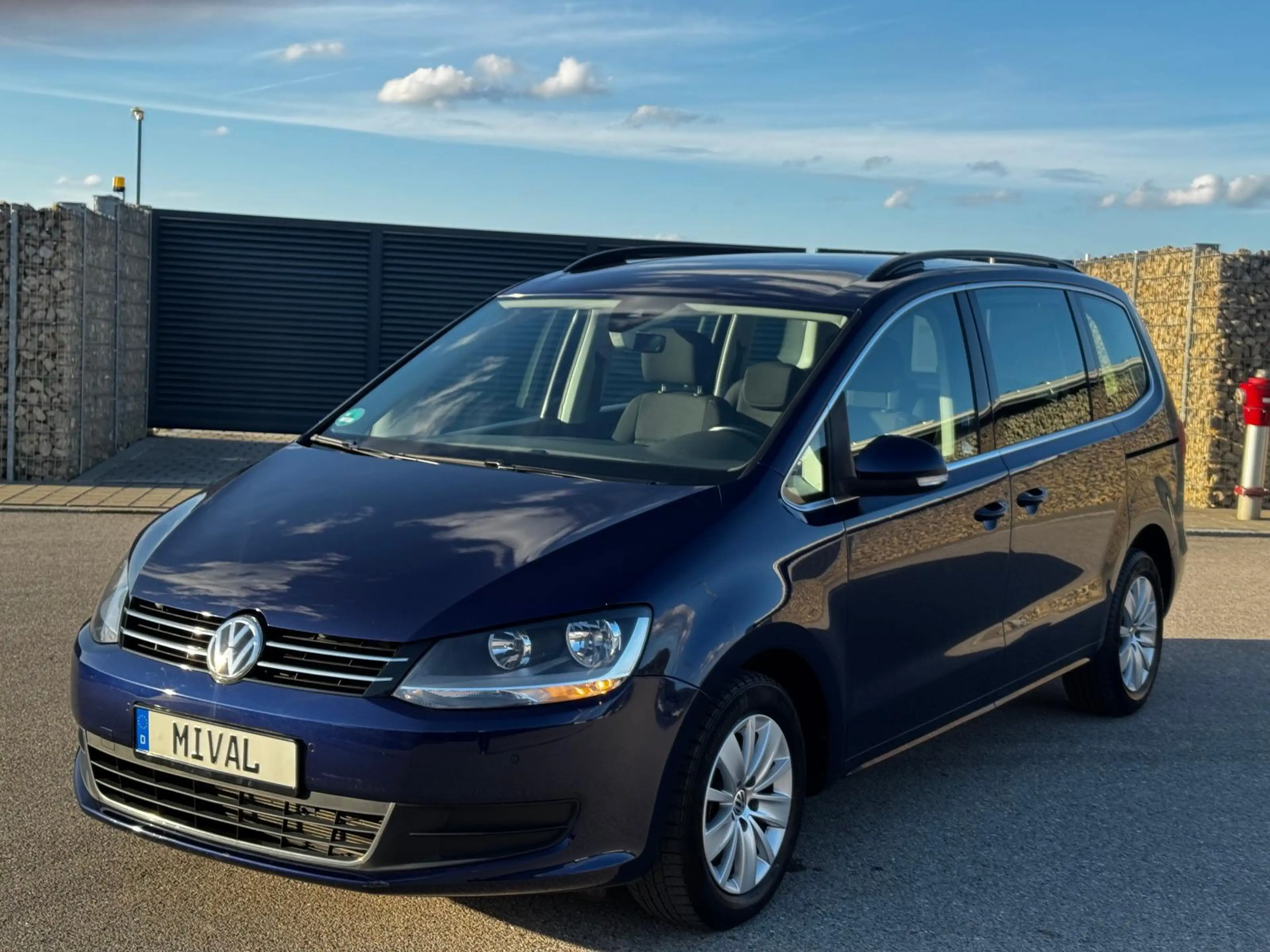 Volkswagen Sharan 1.4 TSI Comfortline/ACC/DSG/Navi — photo 3