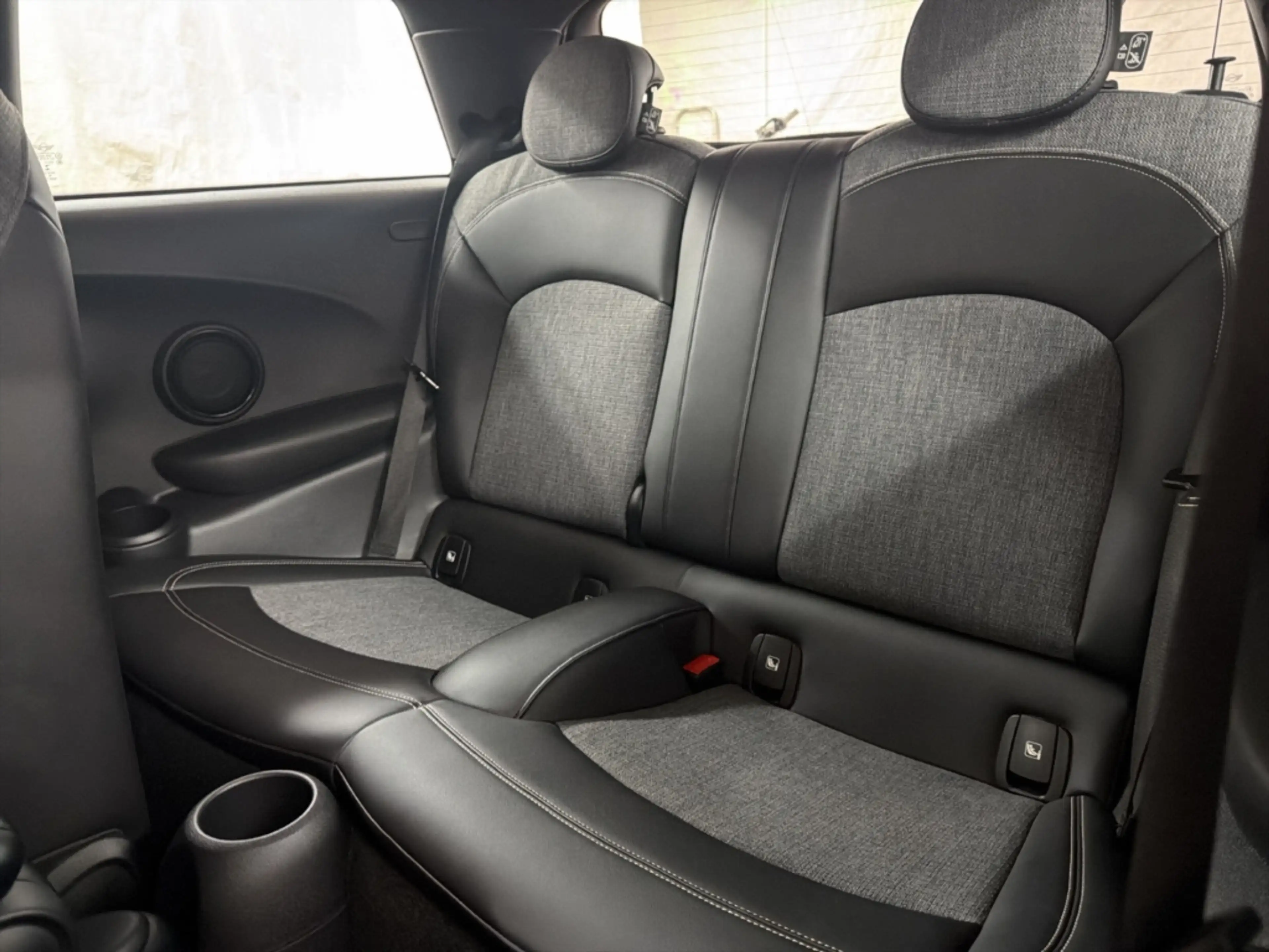 MINI Cooper SE Mini Trim M LED NAVI KAMERA SITZHEIZUNG — photo 12