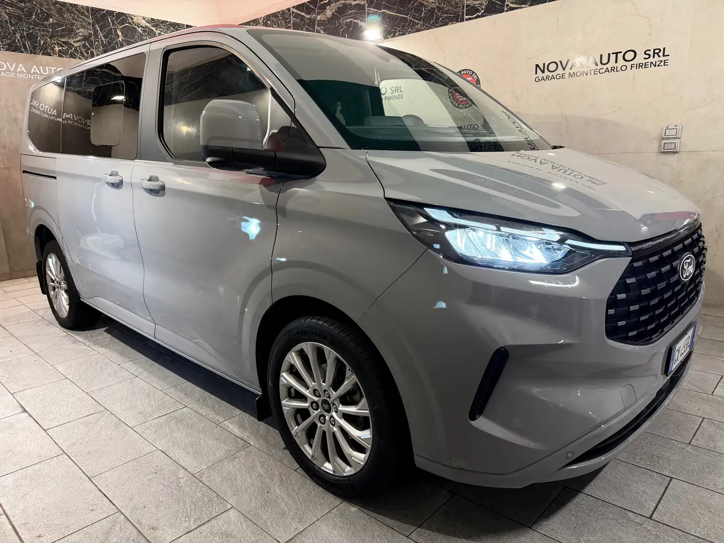 Ford Tourneo Custom 2.0DCI 170CV TITANIUM-X LUXURY+TECH PACK 5 Grigio - 2