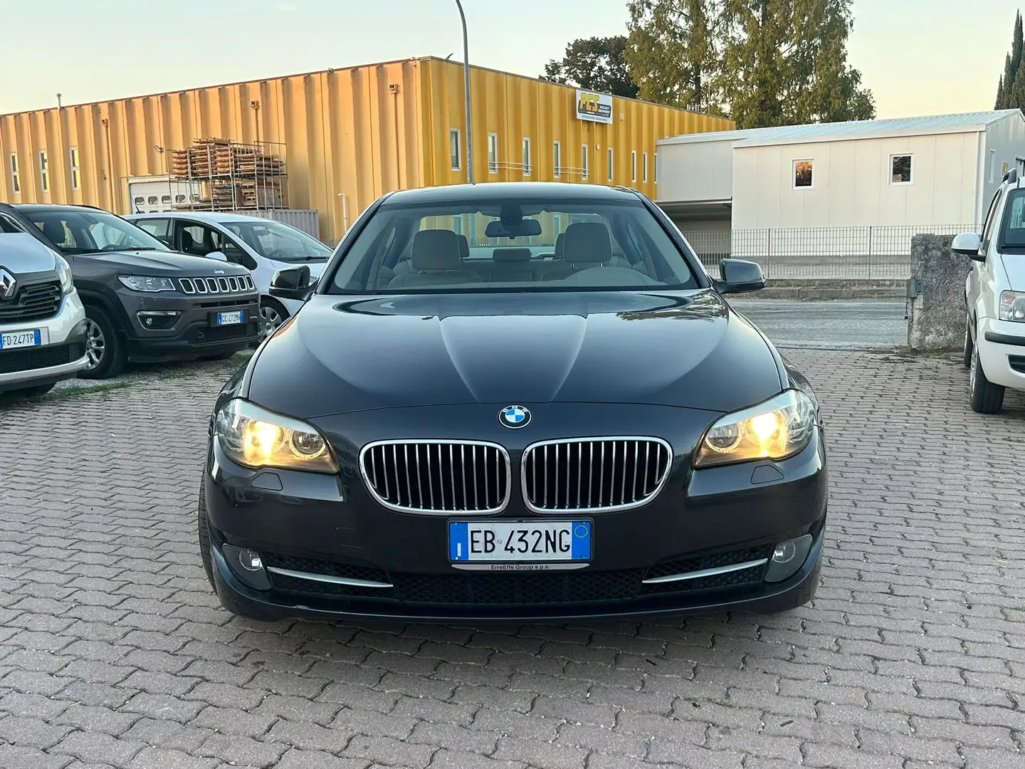 BMW 523 BMW 523 i Futura - 2